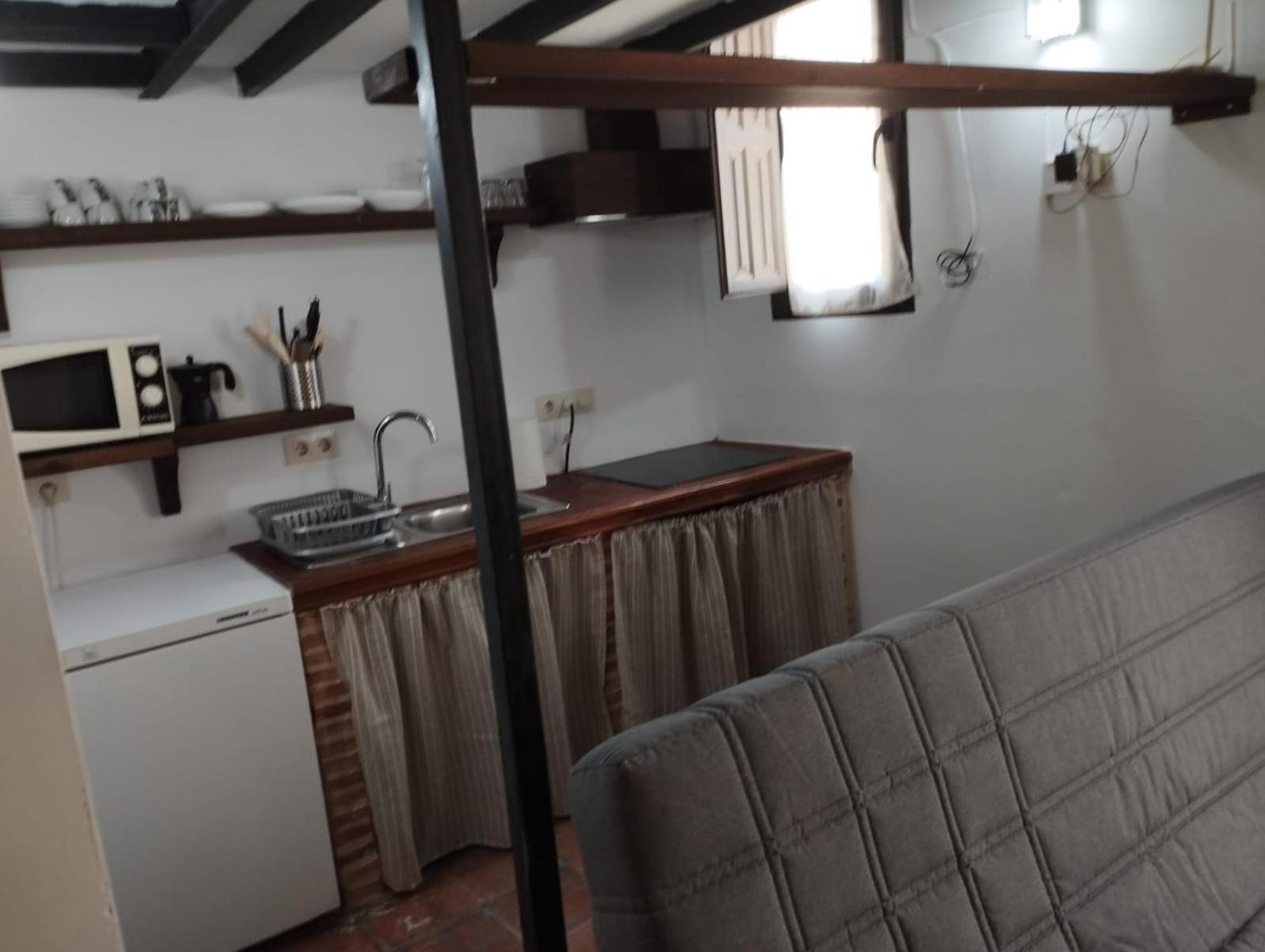 Studio Apartment with Sea View - Photo 5