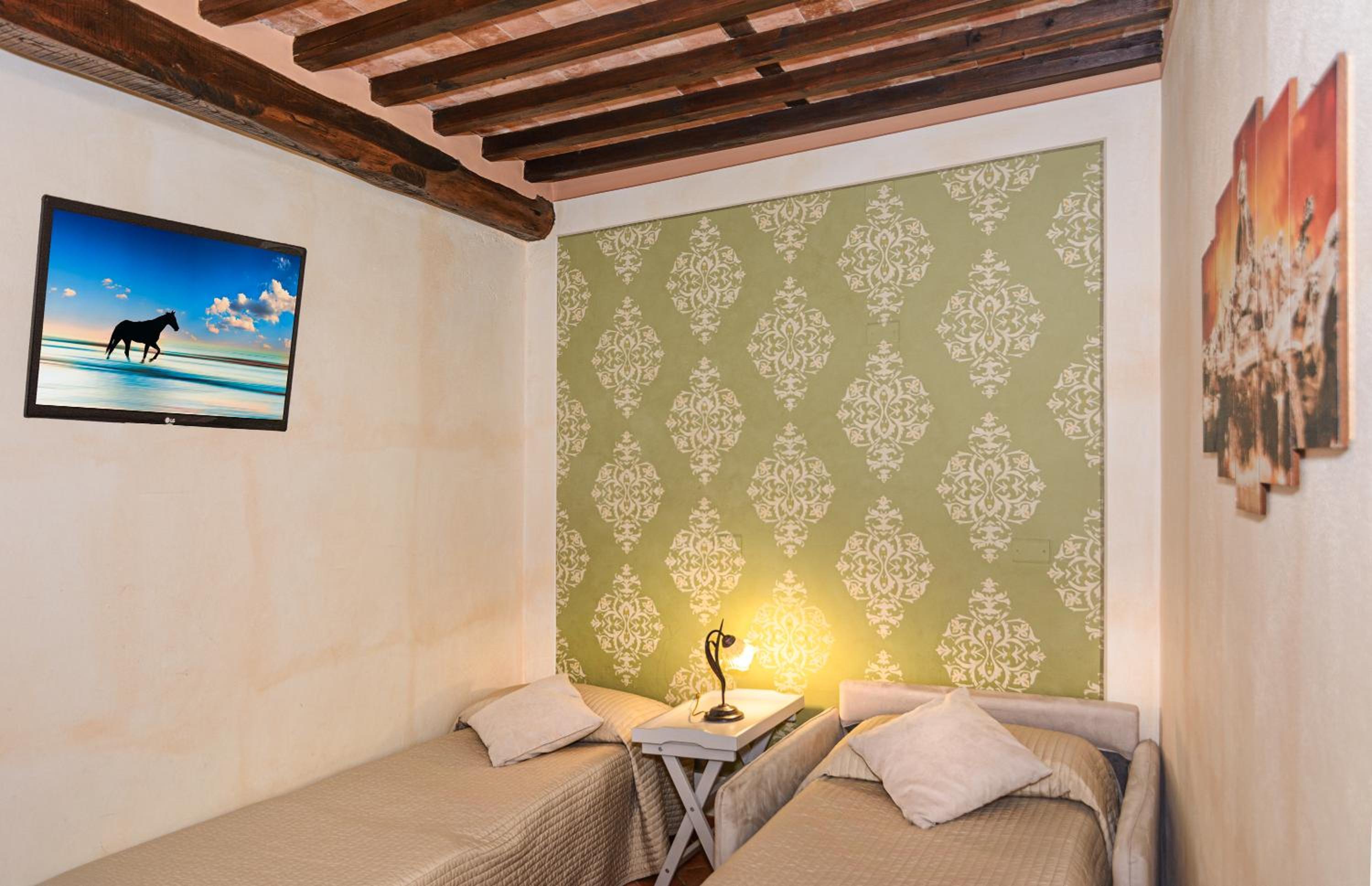 Triple Room - Photo 1