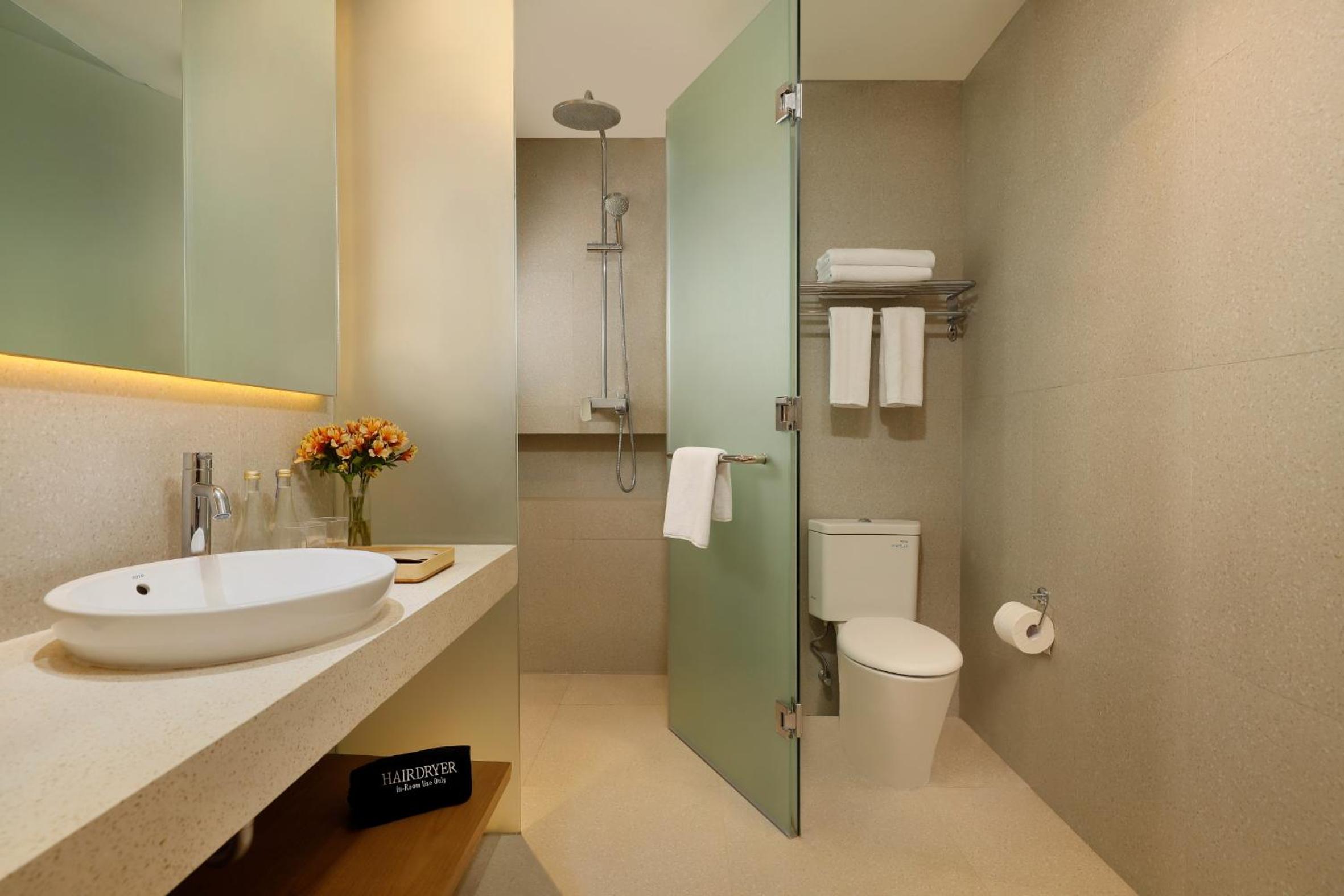Deluxe Suite - Photo 3