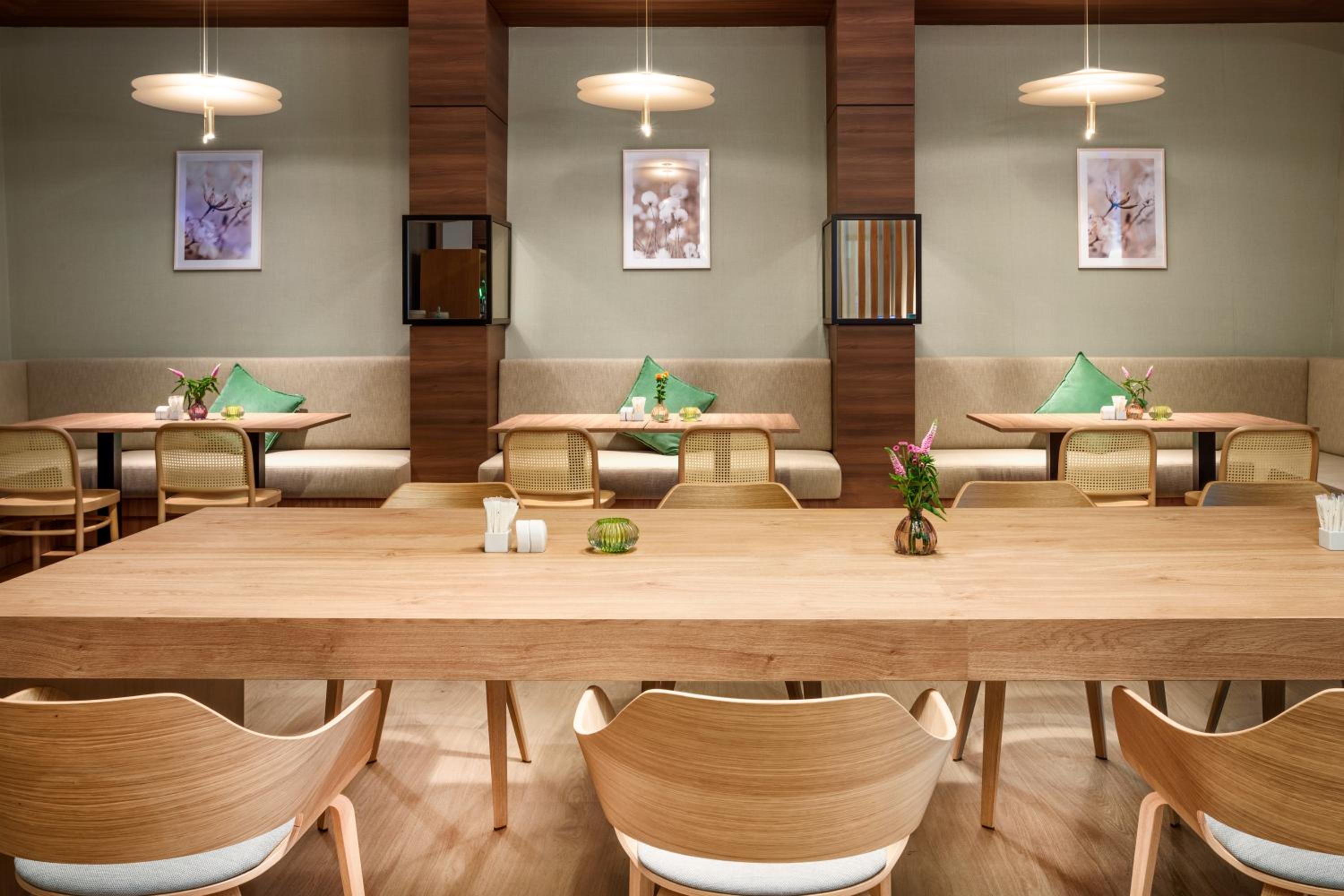 The Level Room with Executive Lounge Access - Photo 15