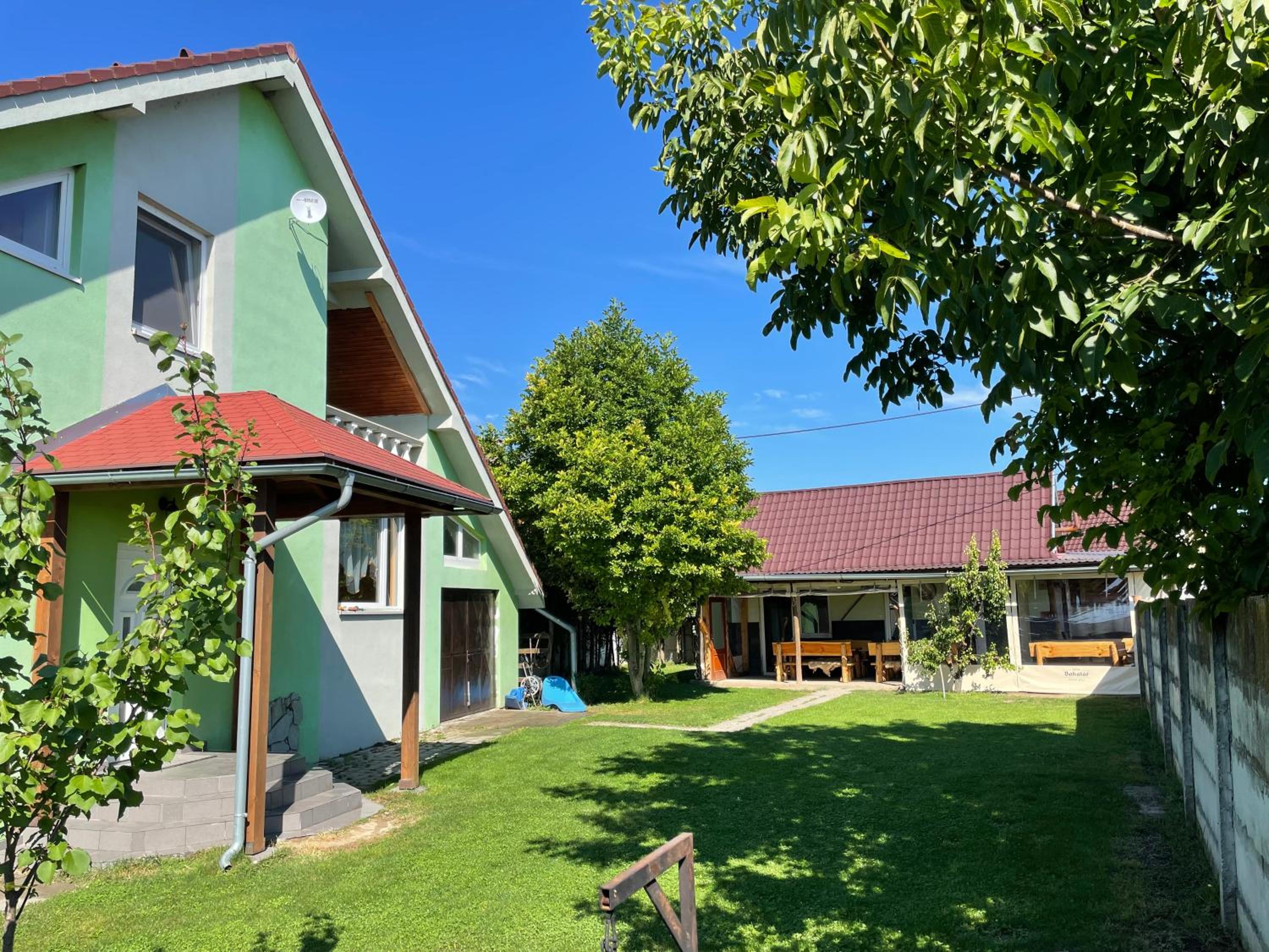 Villa photo 1