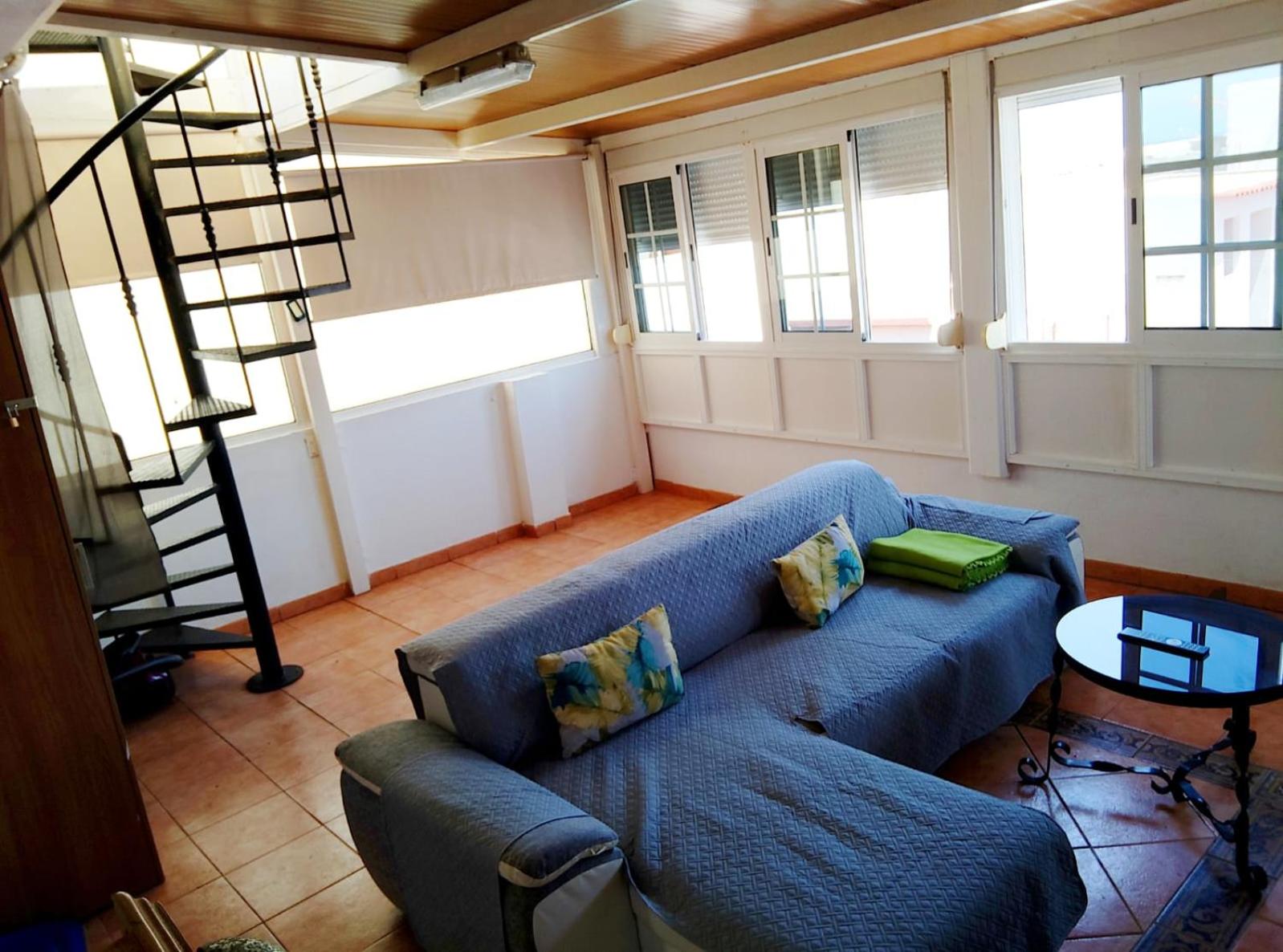Three-Bedroom Apartment photo 2
