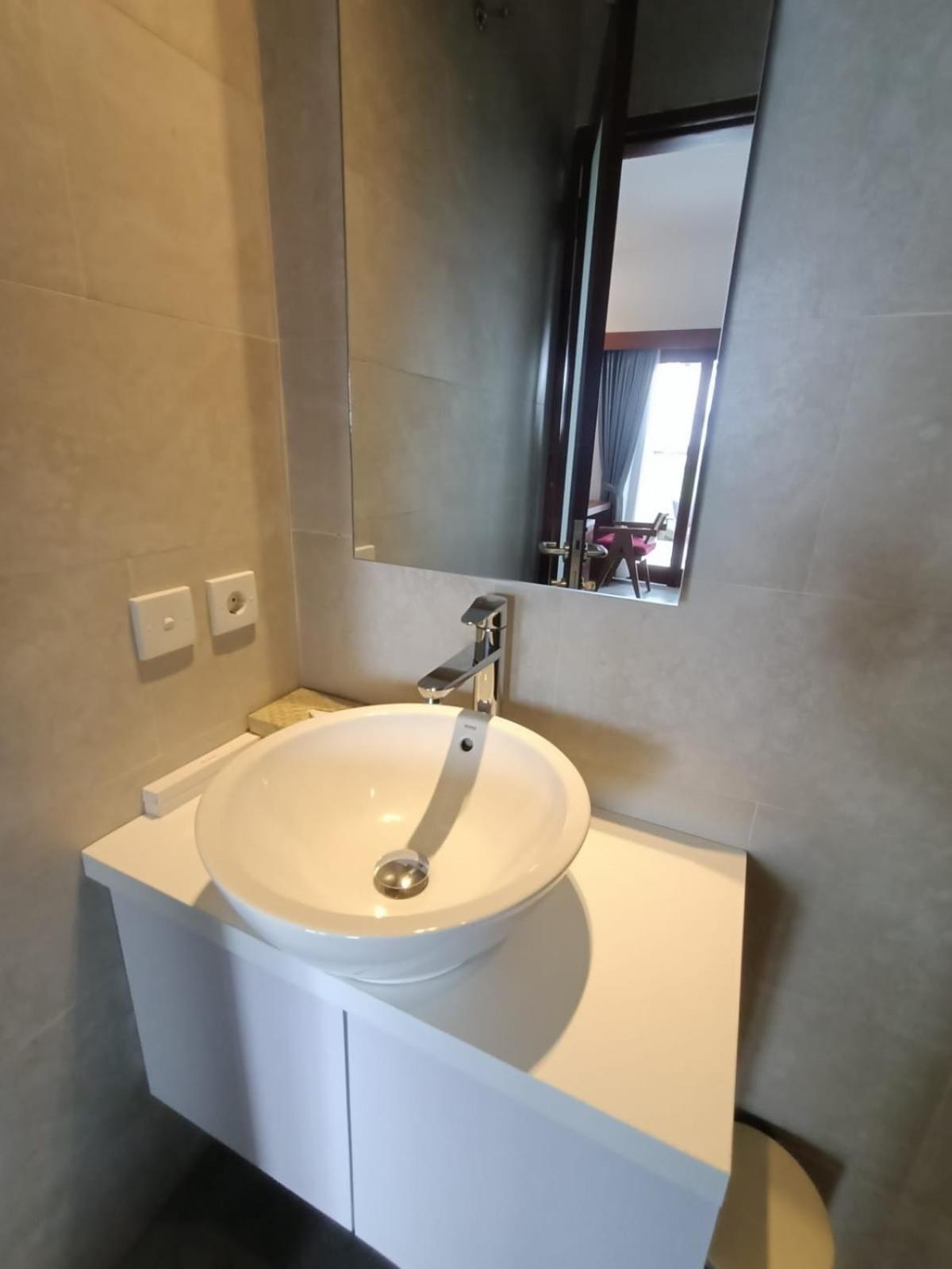 Standard Double Room - Photo 7