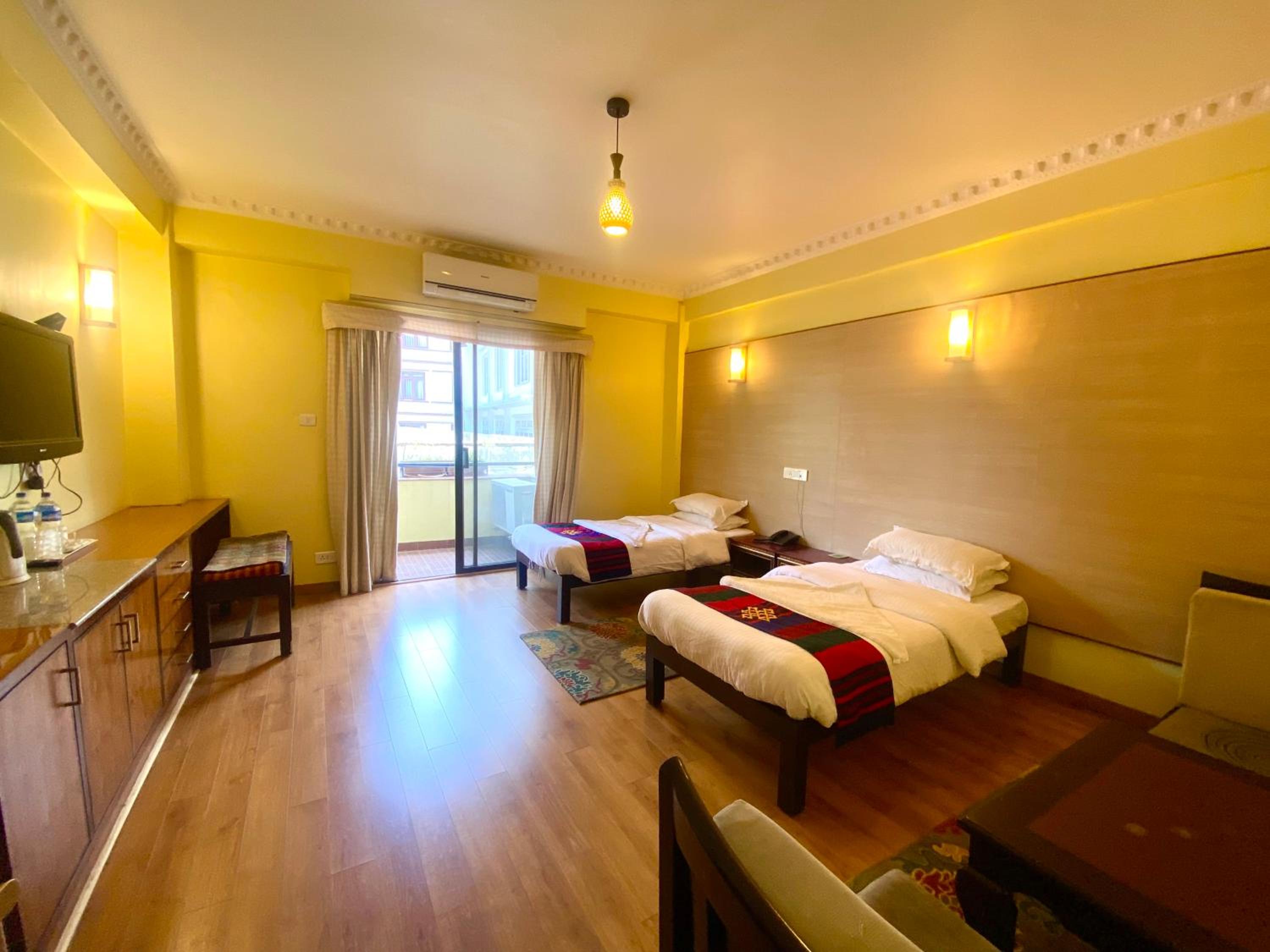 Deluxe Suite