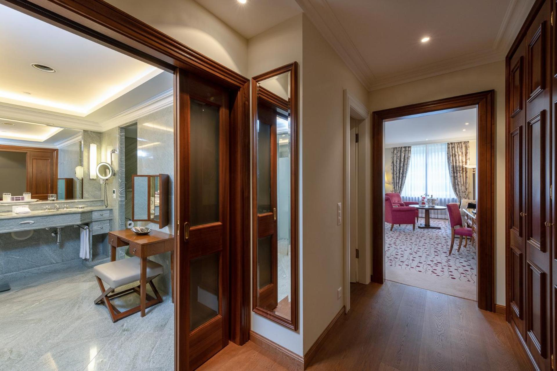 Deluxe Junior Suite