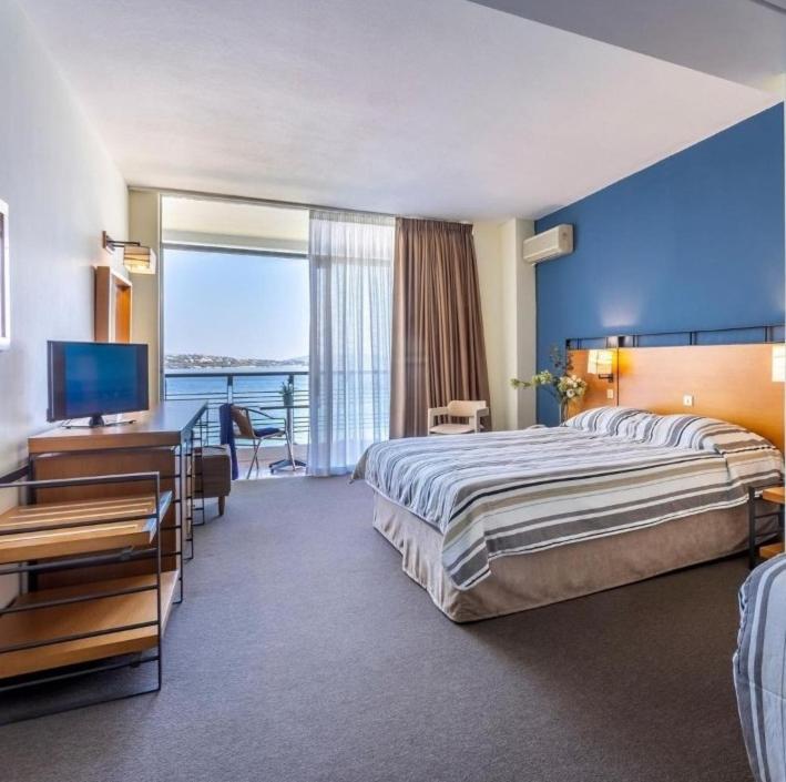 Quadruple Room with Sea View photo 3