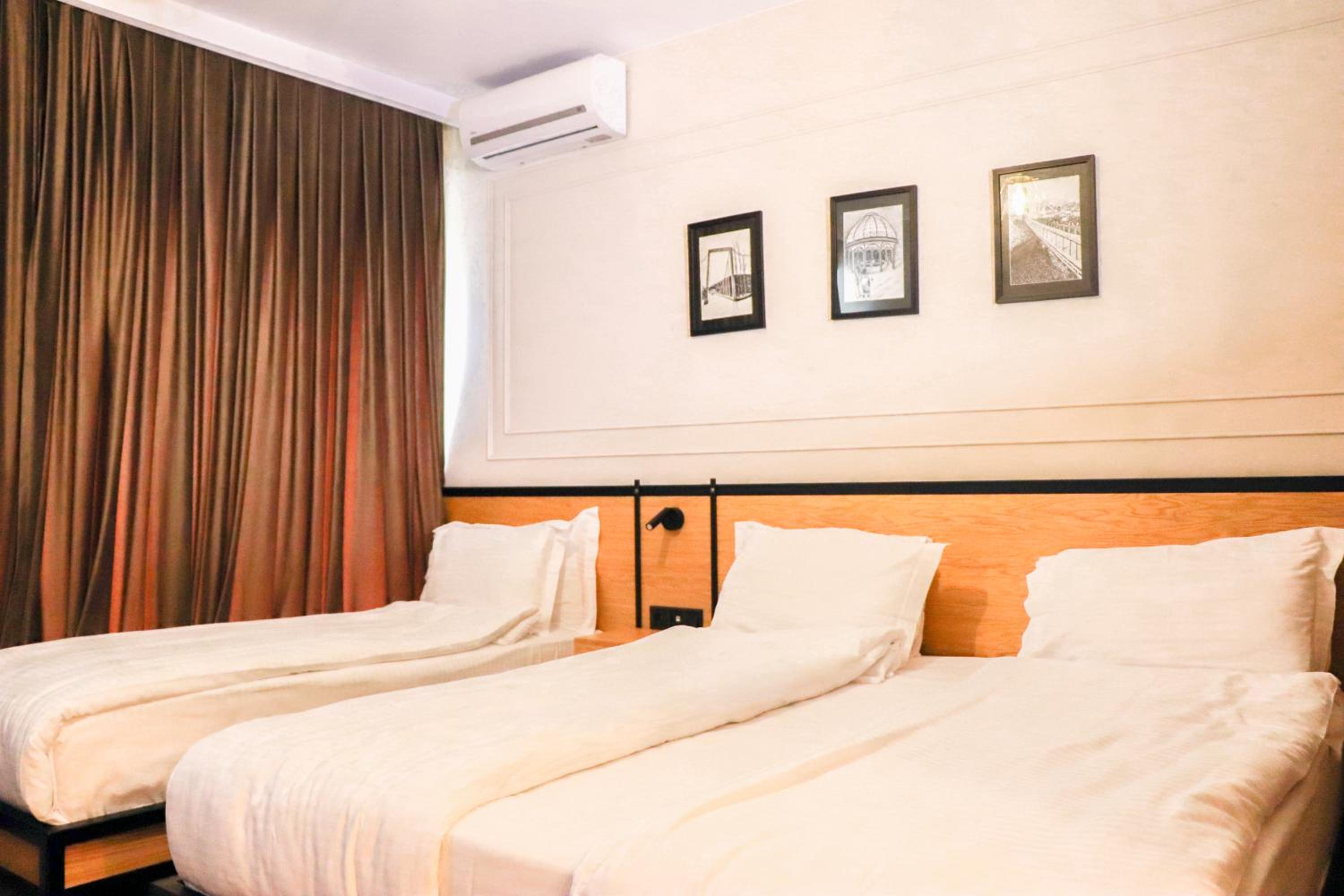 Economy Triple Room