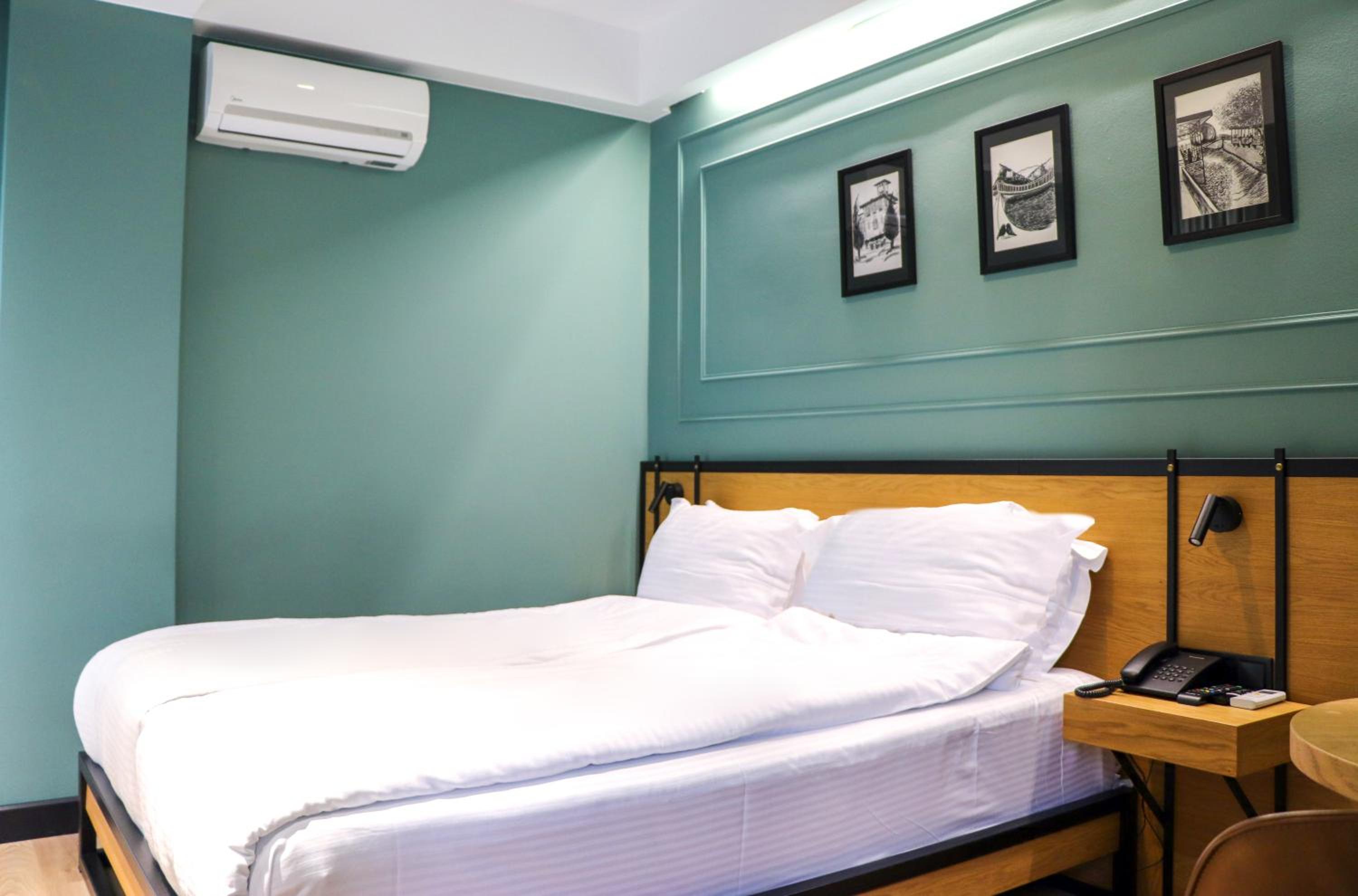 Double Room with Mountain View