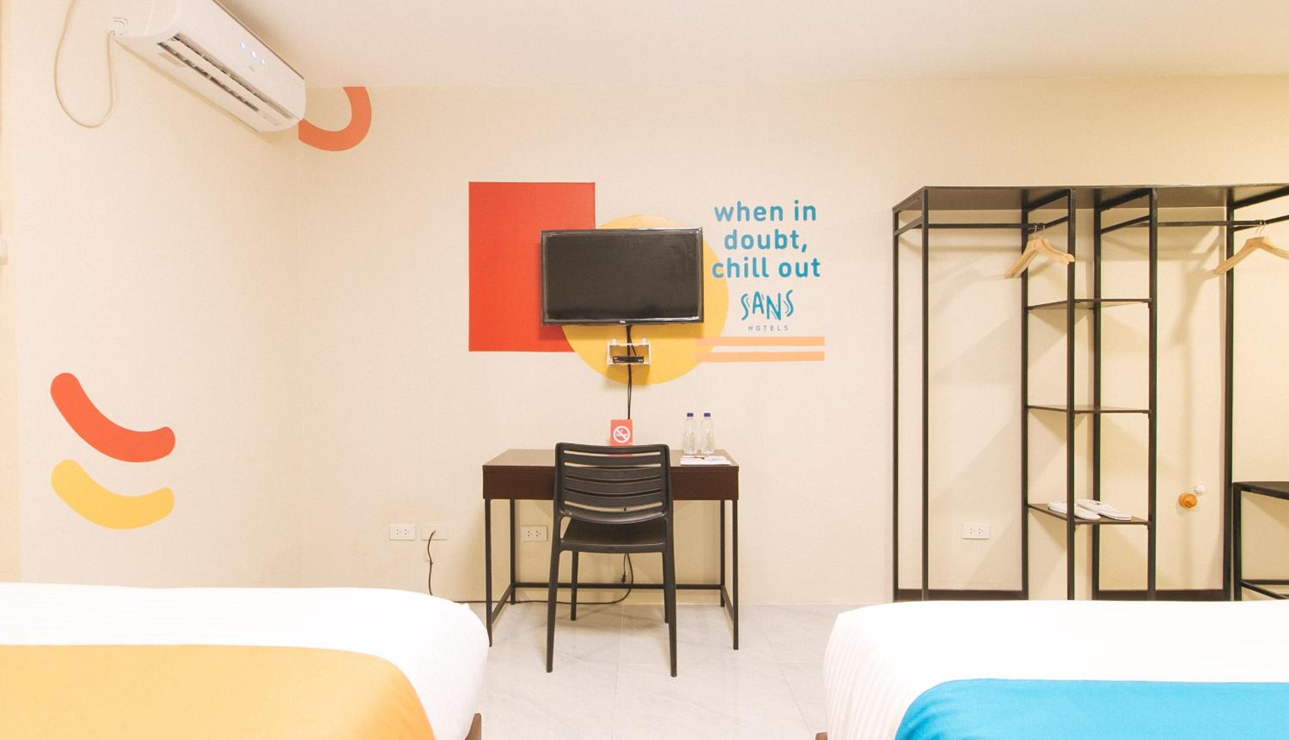 Twin Room - Photo 11
