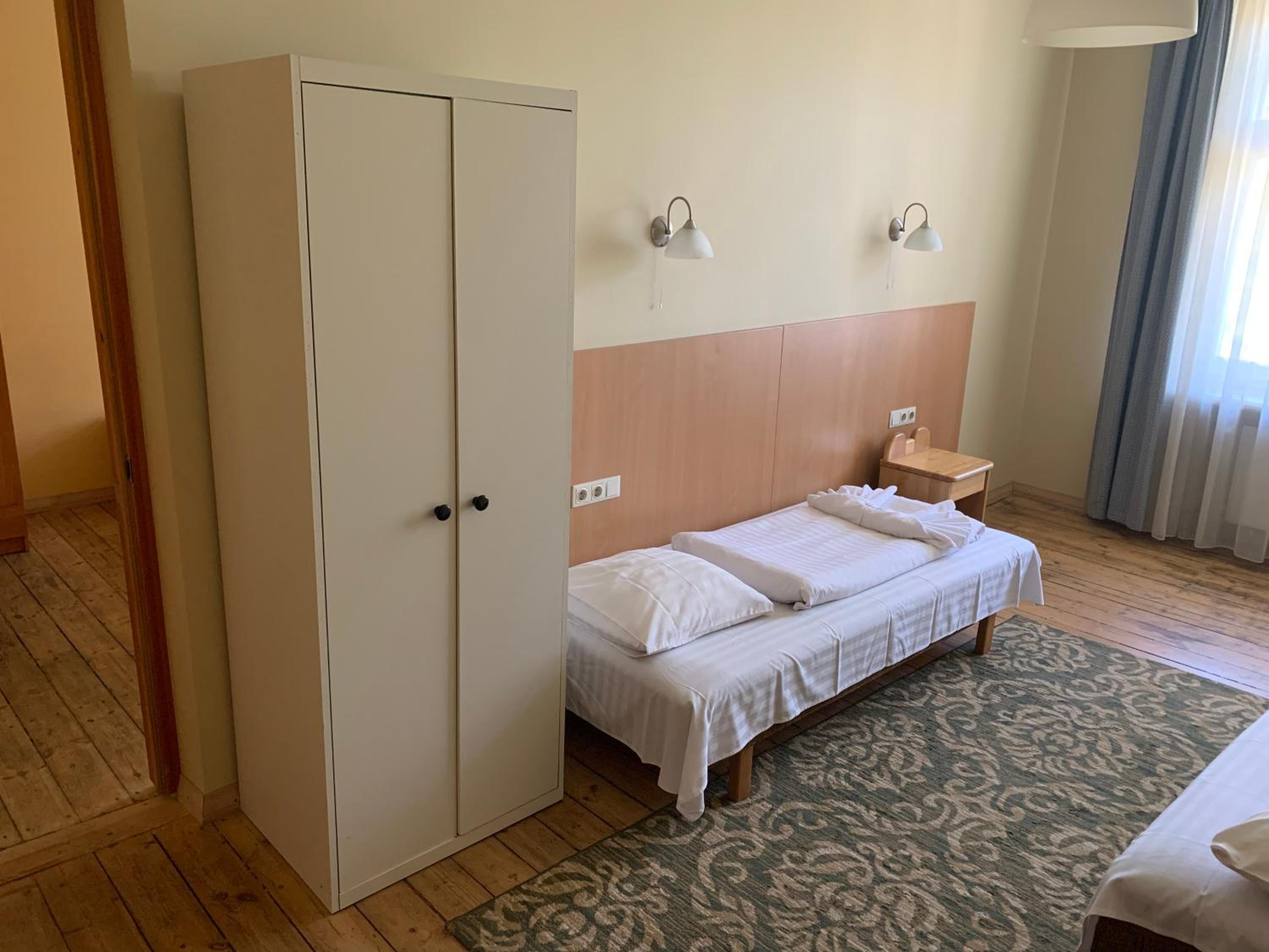 Triple Room with Shared Bathroom photo 2