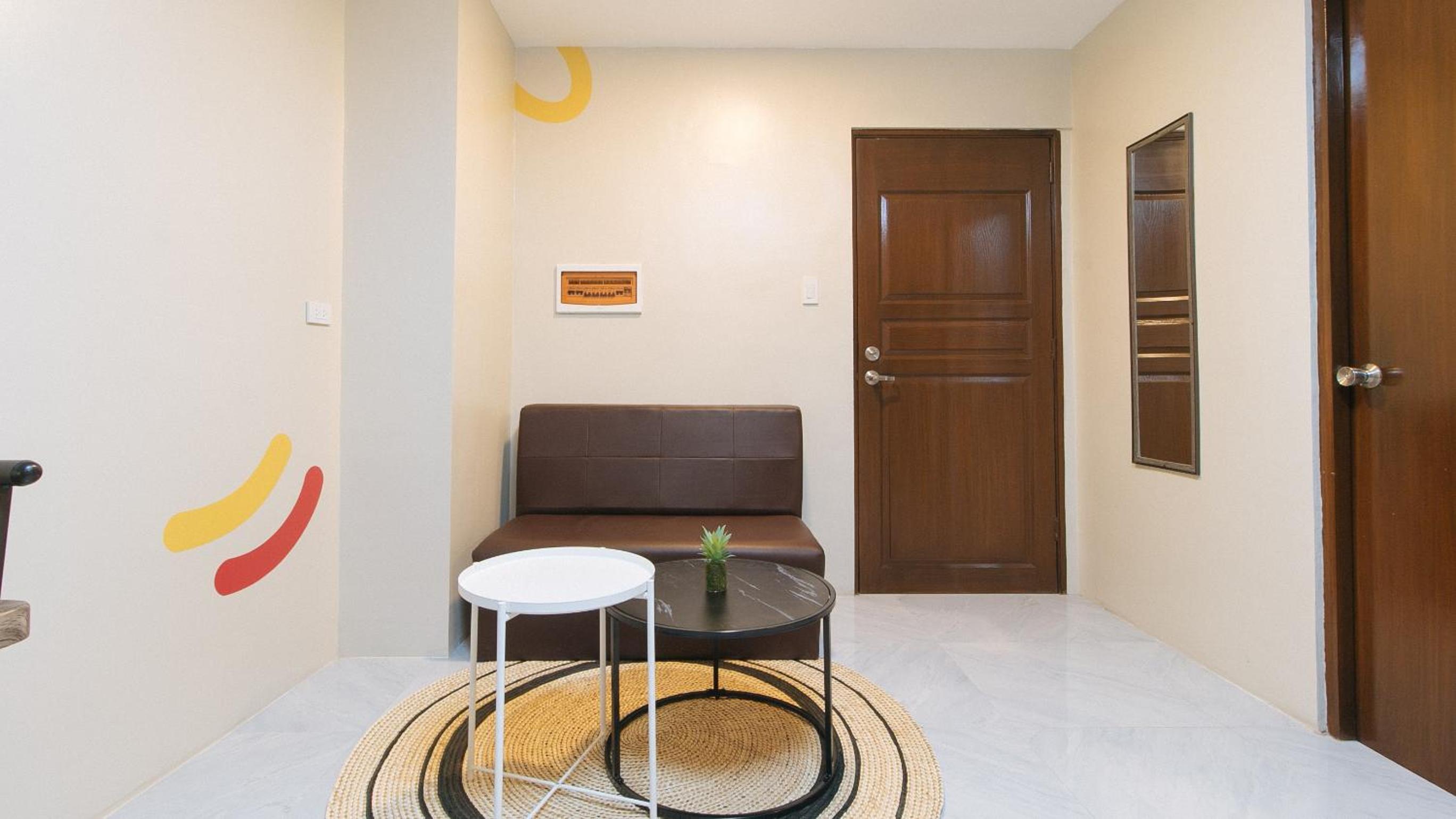 Suite - Photo 8
