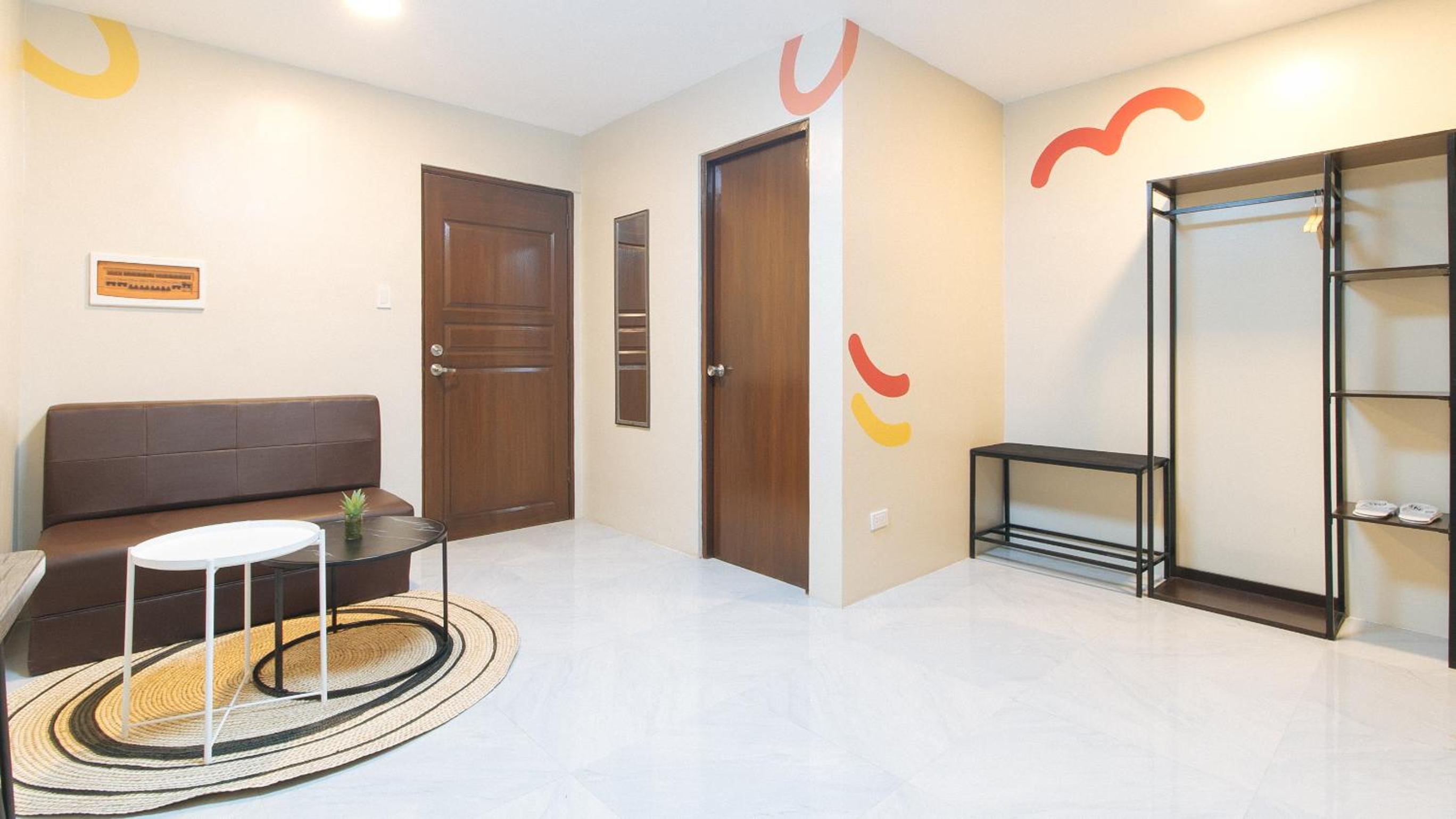 Suite - Photo 3