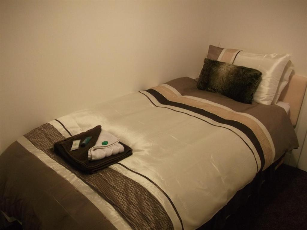 Deluxe Family Room - Photo 2