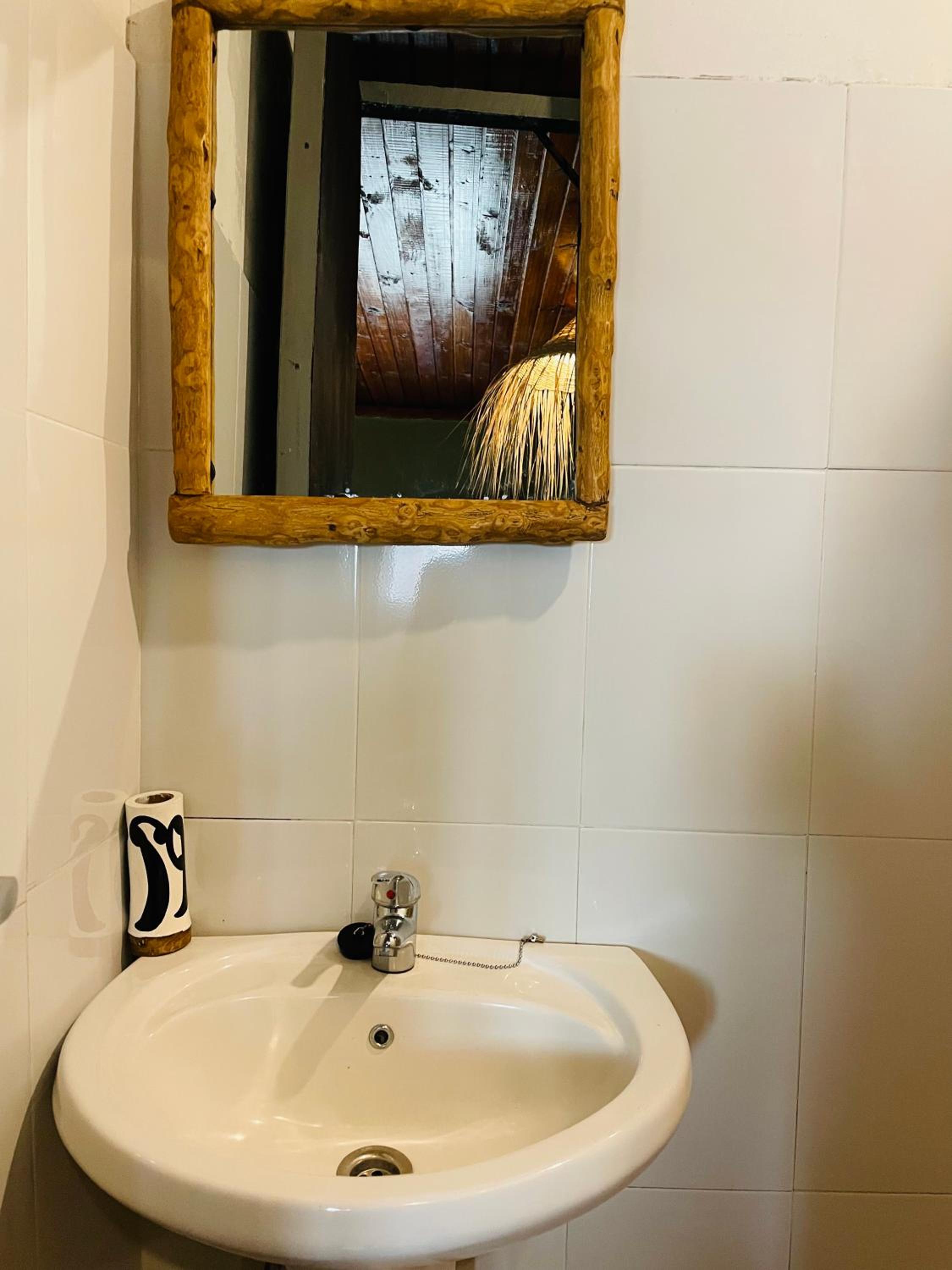 Deluxe Double Room with Shower photo 3