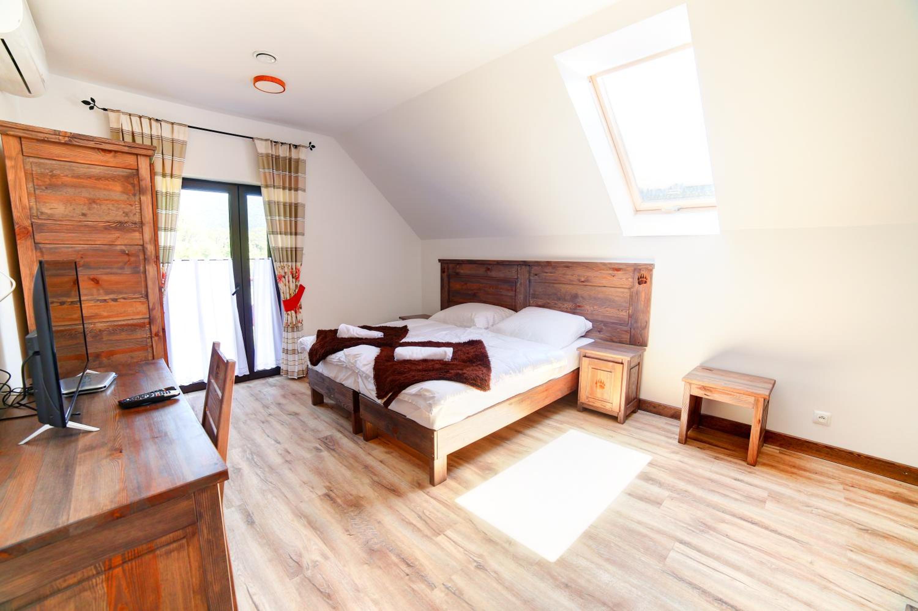 Twin Room with Balcony
