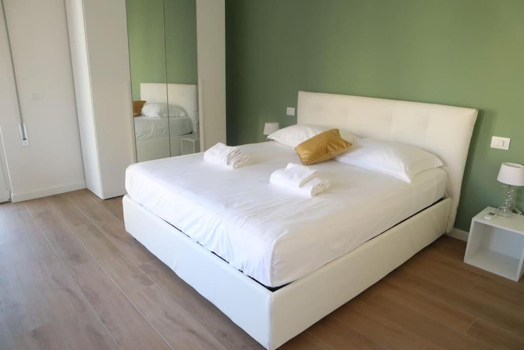 Apartment with Terrace photo 2