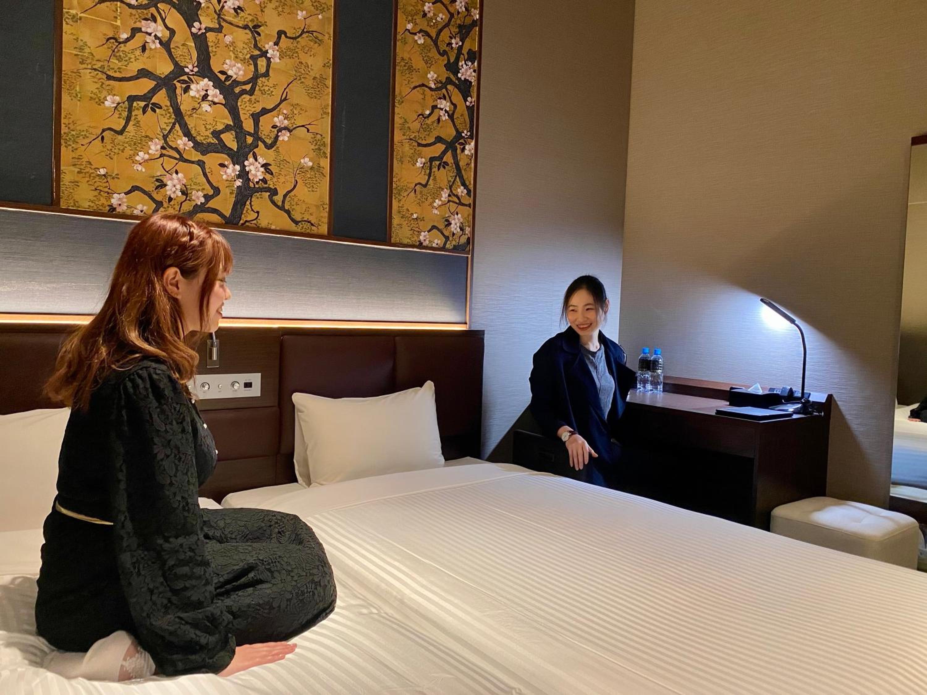 Deluxe Twin Room - Non-Smoking - Photo 10