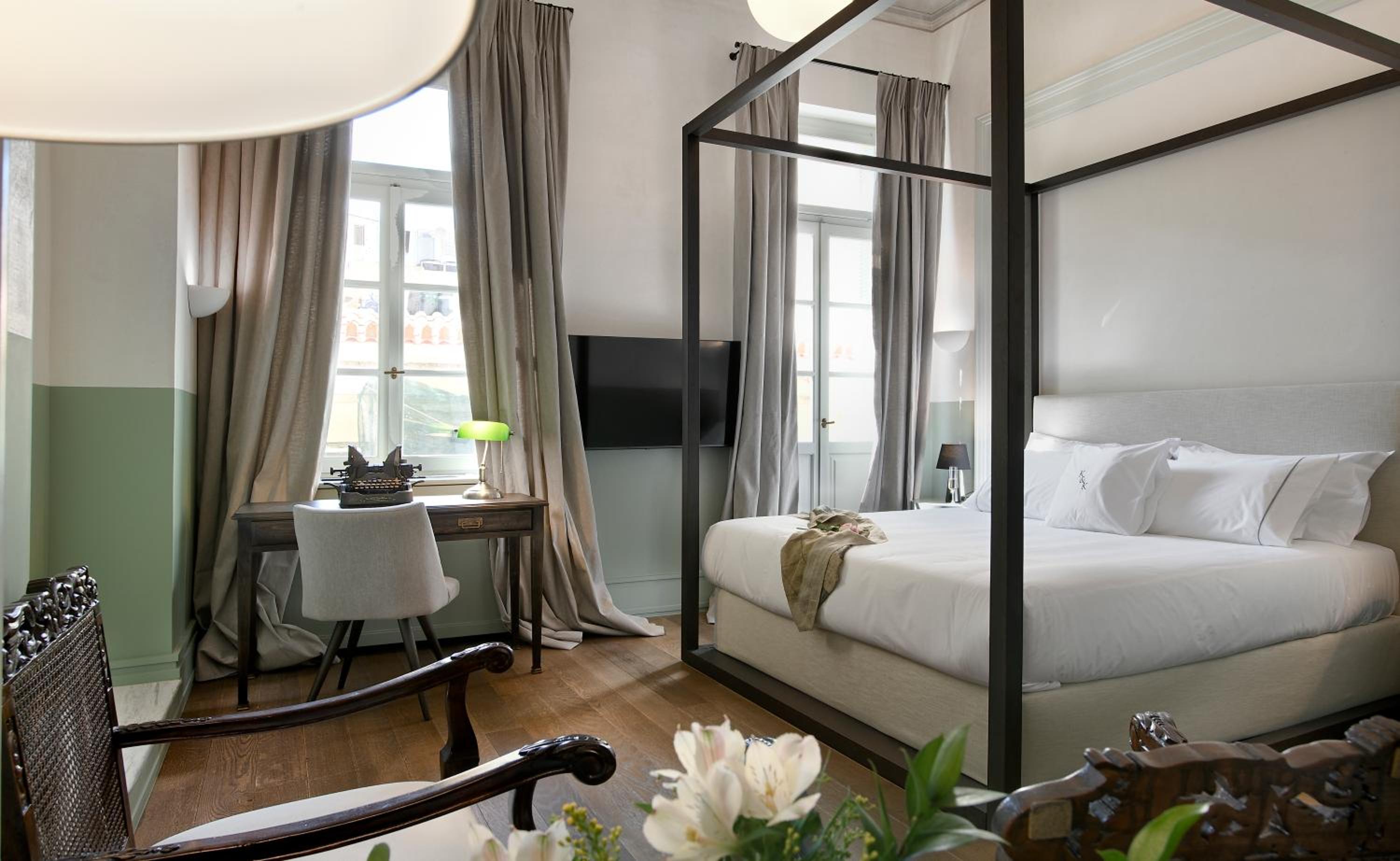 ATHINAIDOS ELIXIR SUITE BY K&K photo 1