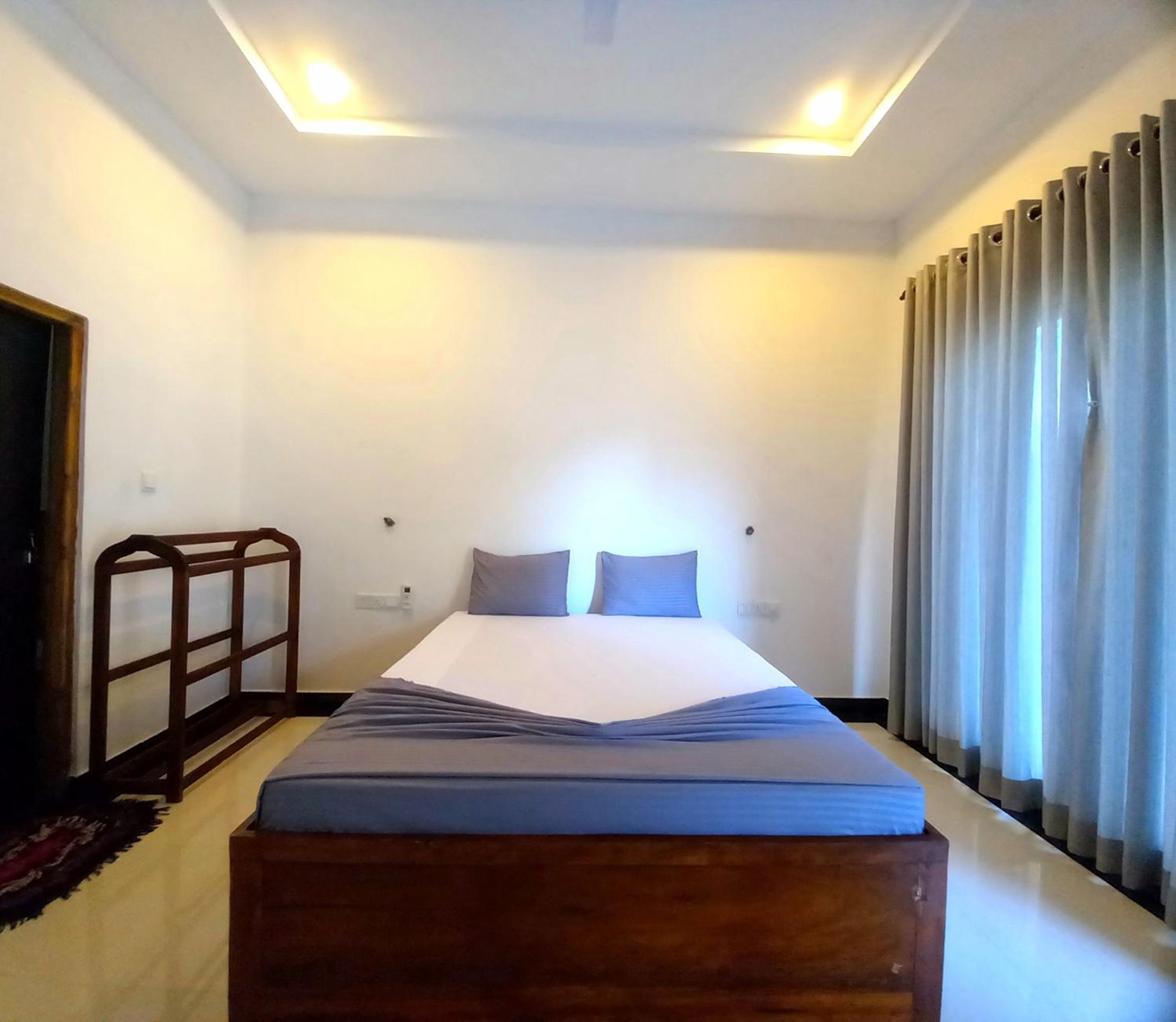 Double or Twin Room with Private Bathroom