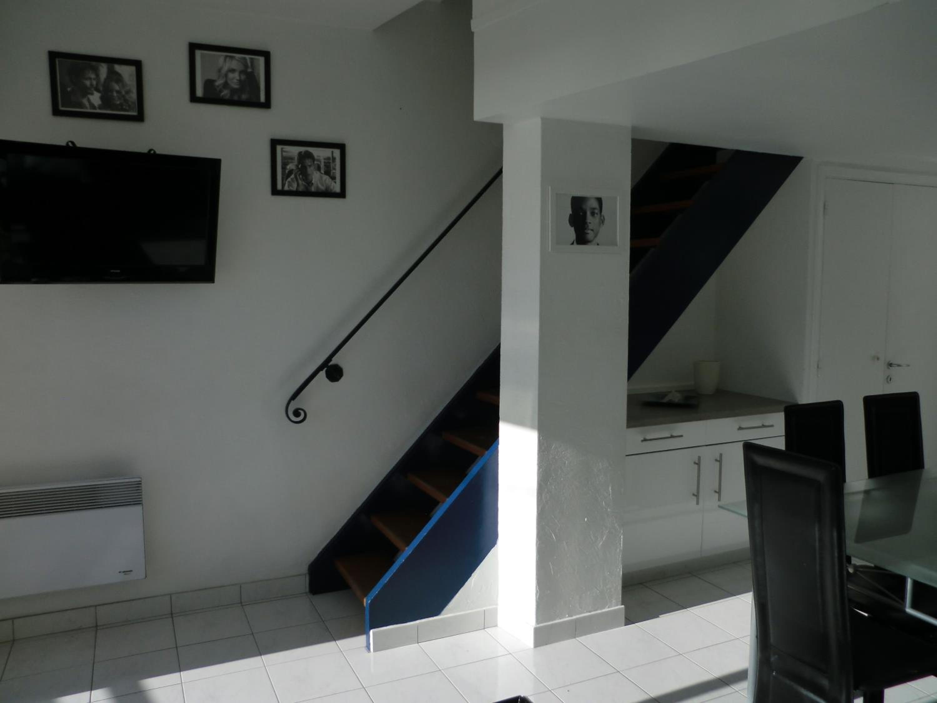 Apartment with Sea View photo 2