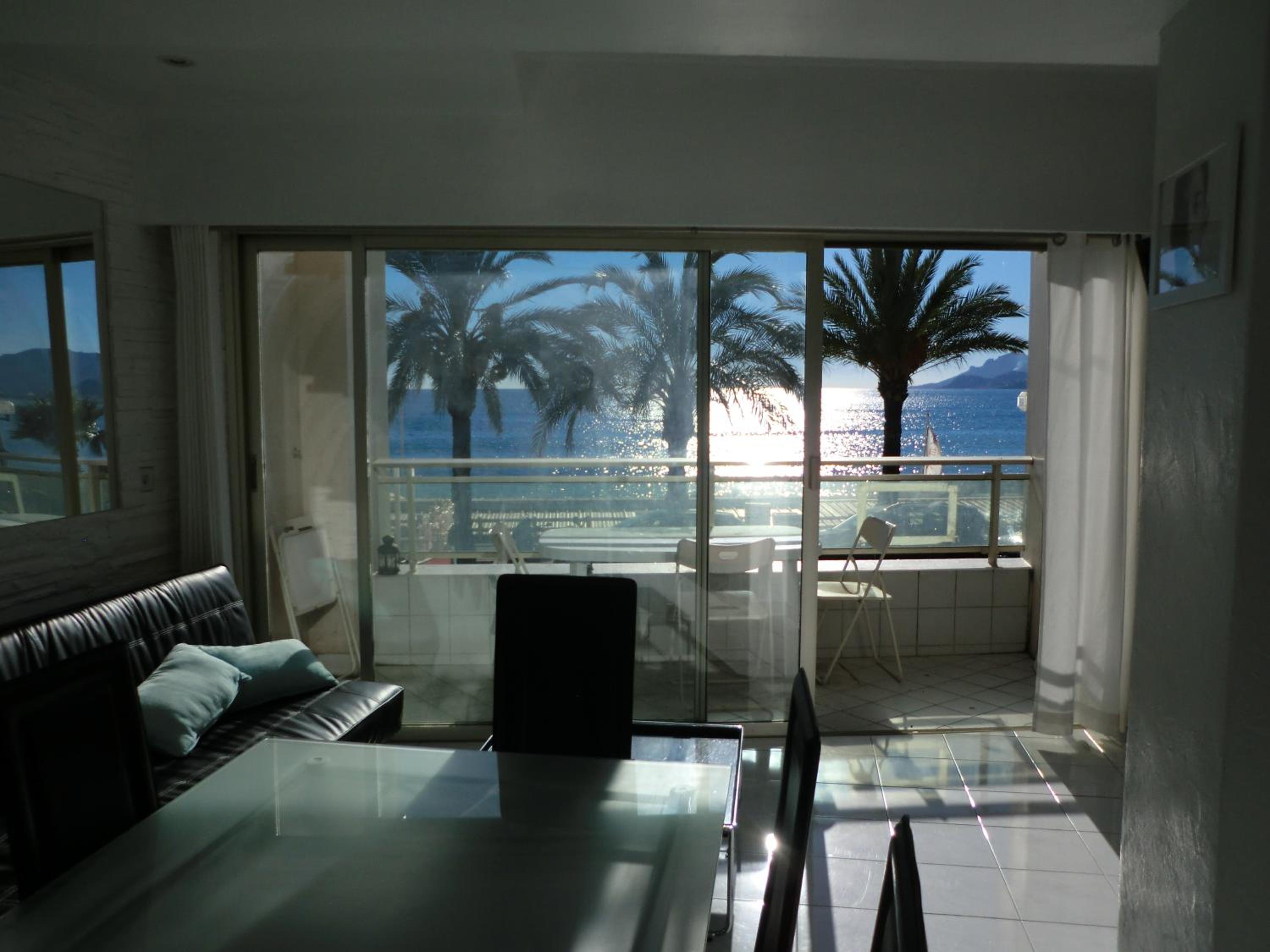 Apartment with Sea View photo 3