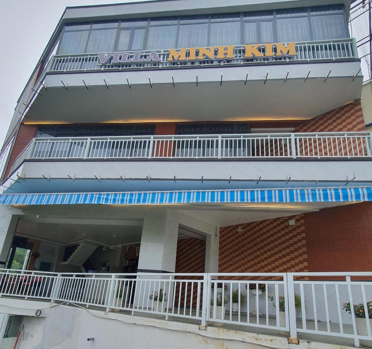 Villa photo 1