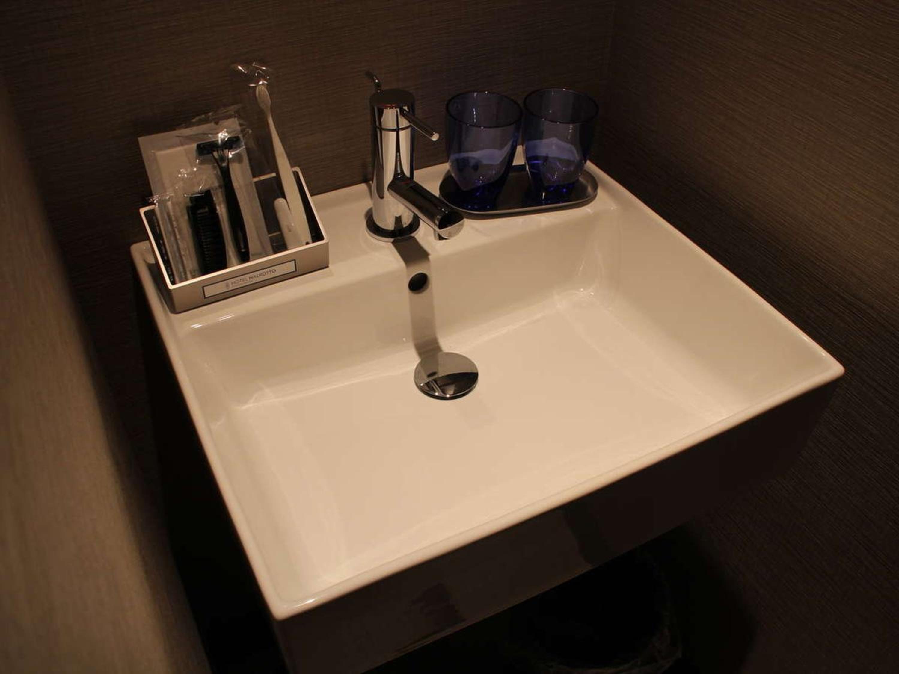Double Room - Non-Smoking  - Photo 4