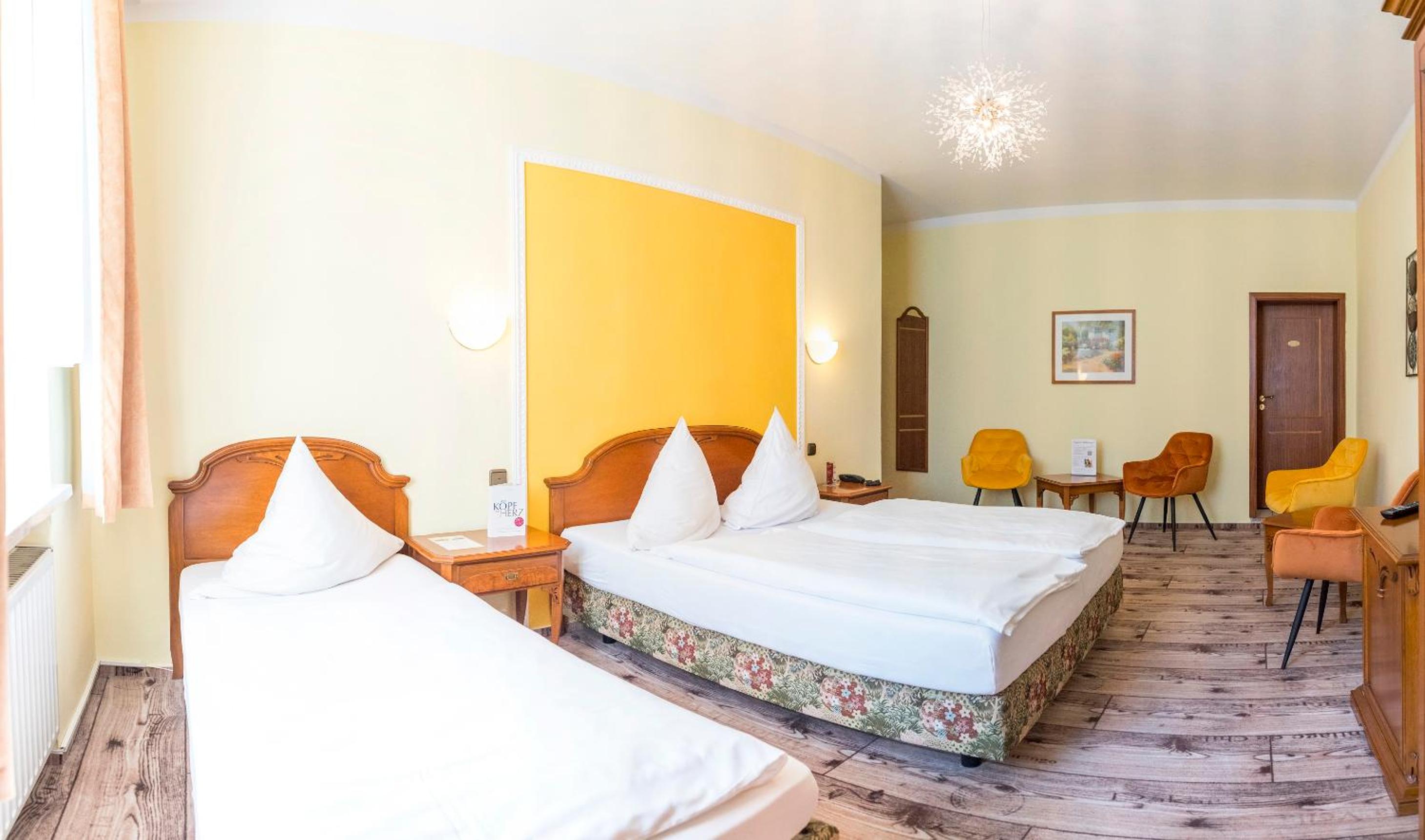 Triple Room - Photo 2
