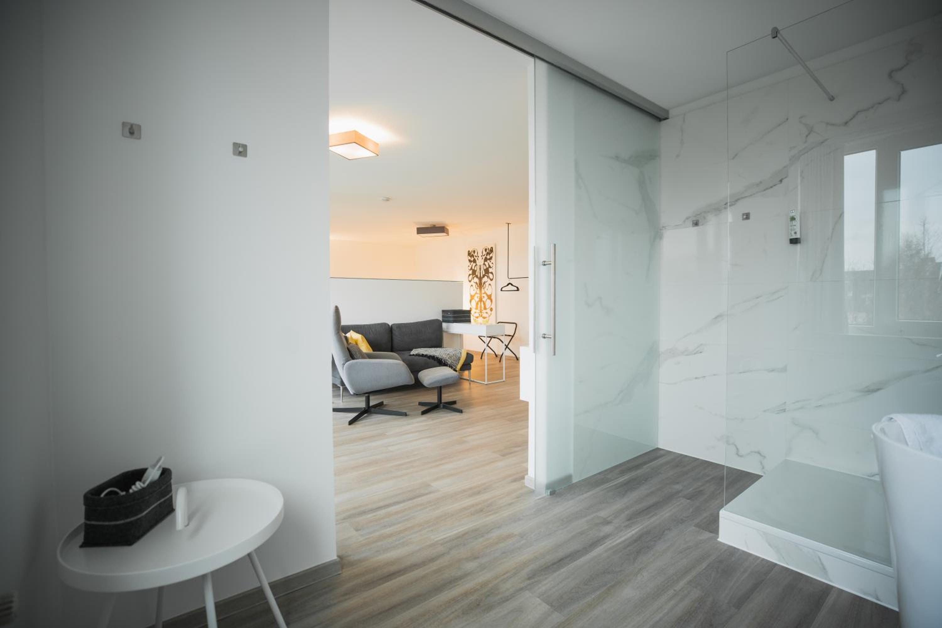Junior Suite with Balcony - Photo 7
