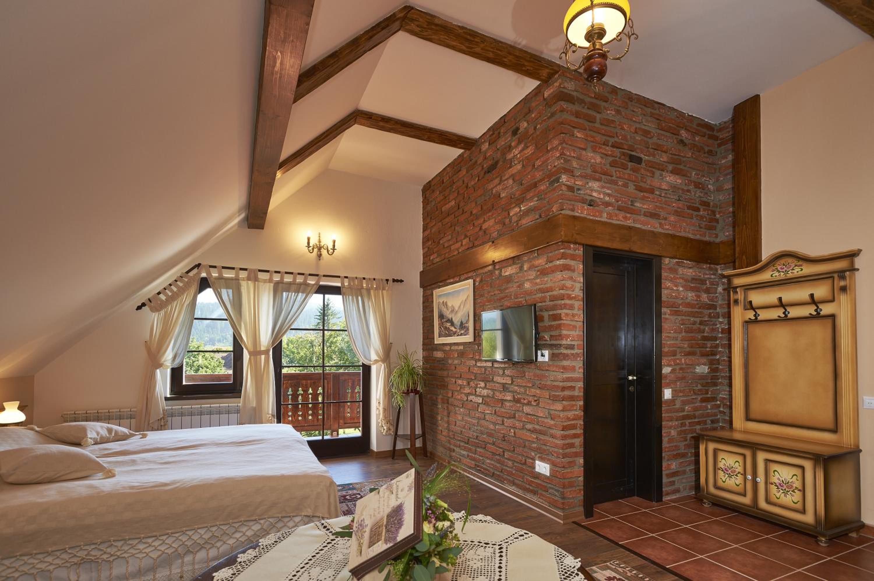 Standard Double or Twin Room photo 1