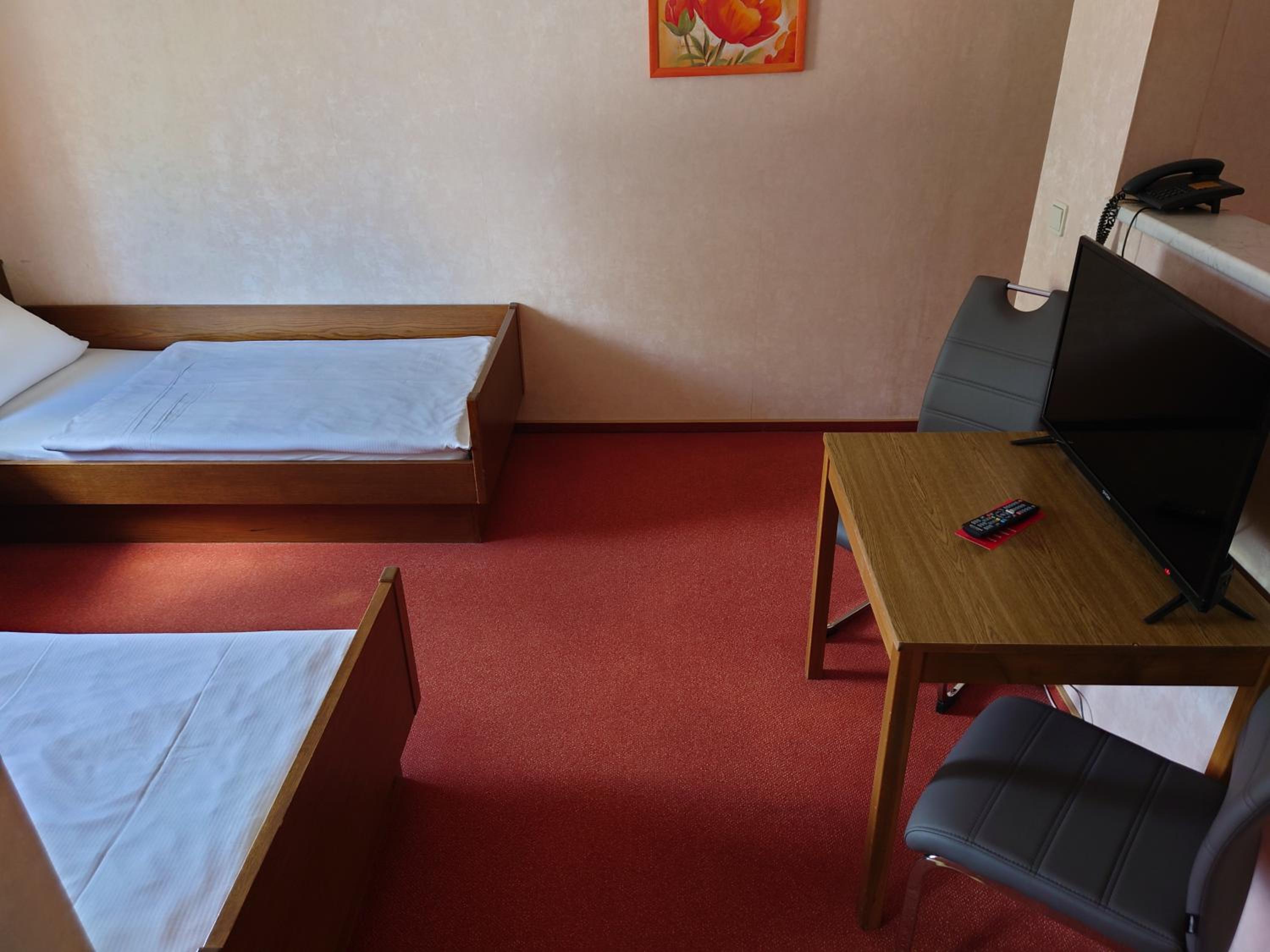 Budget Triple Room - Photo 3