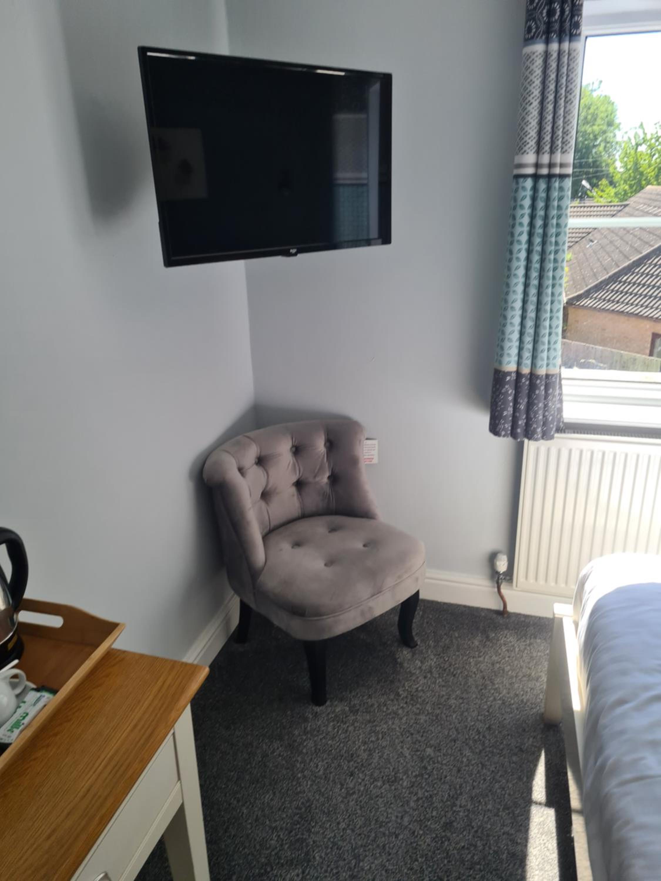 Double Room - Photo 7
