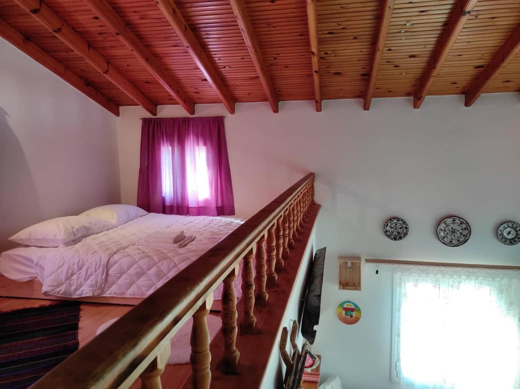 One-Bedroom House photo 1