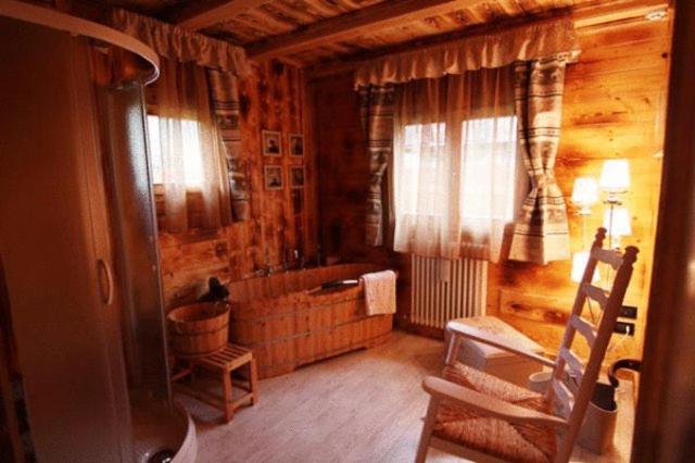 Deluxe Double or Twin Room with Garden View photo 2