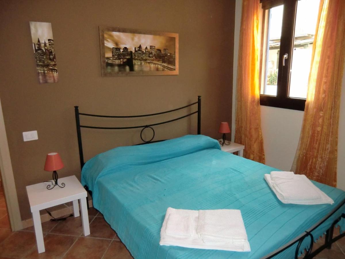 One-Bedroom Apartment with Terrace