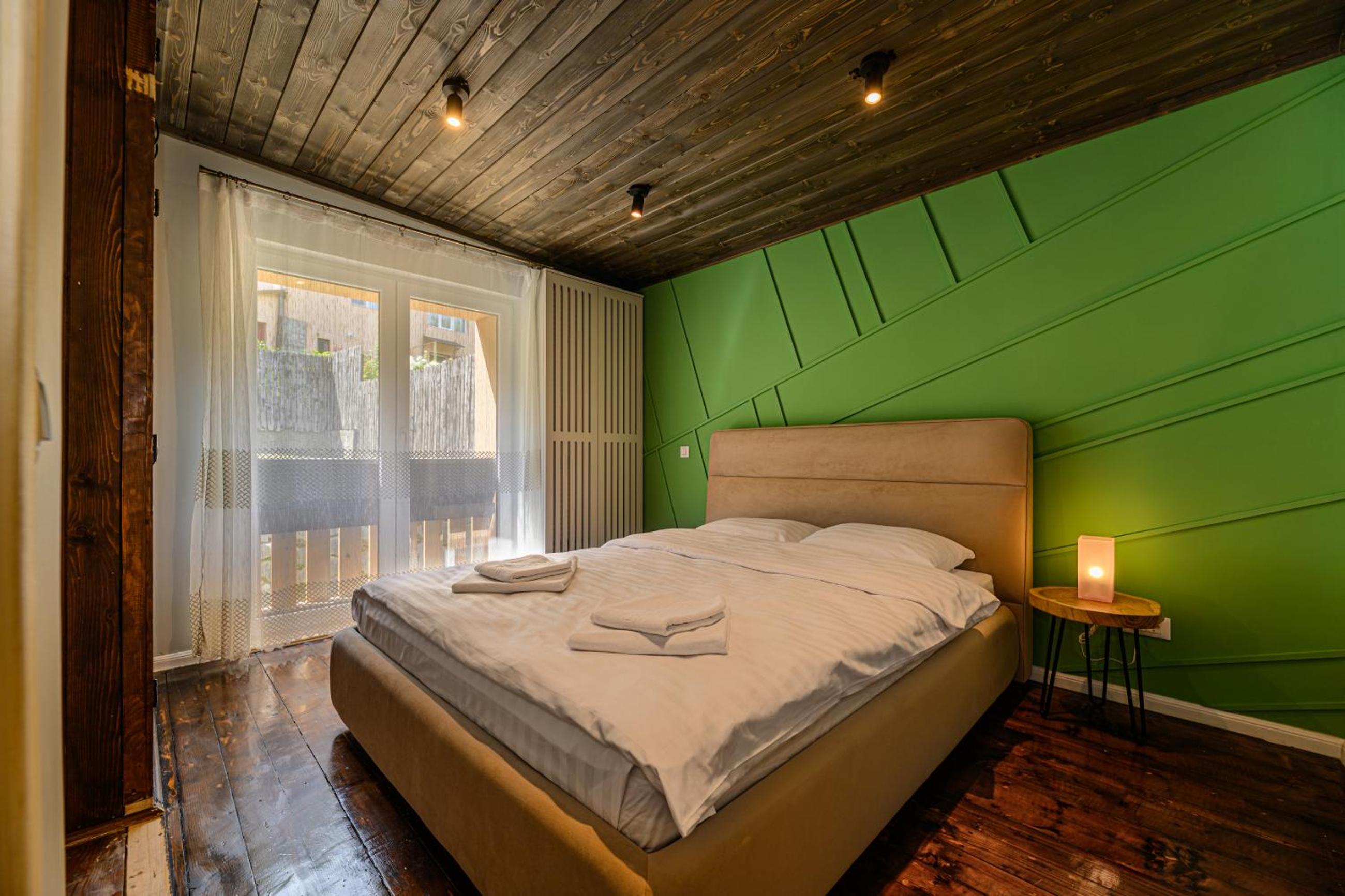 Five-Bedroom House - Photo 68