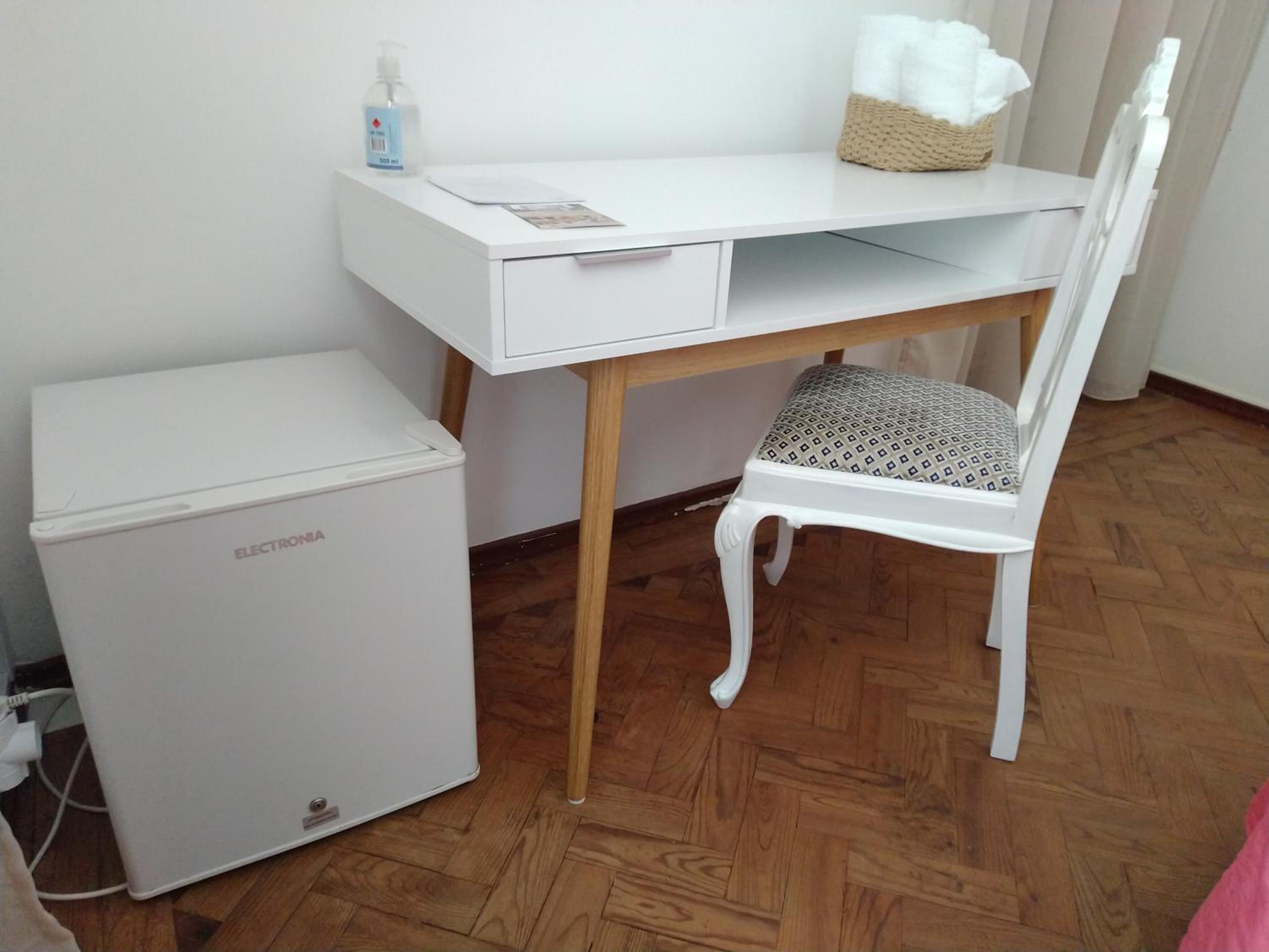 Double Room - Photo 12
