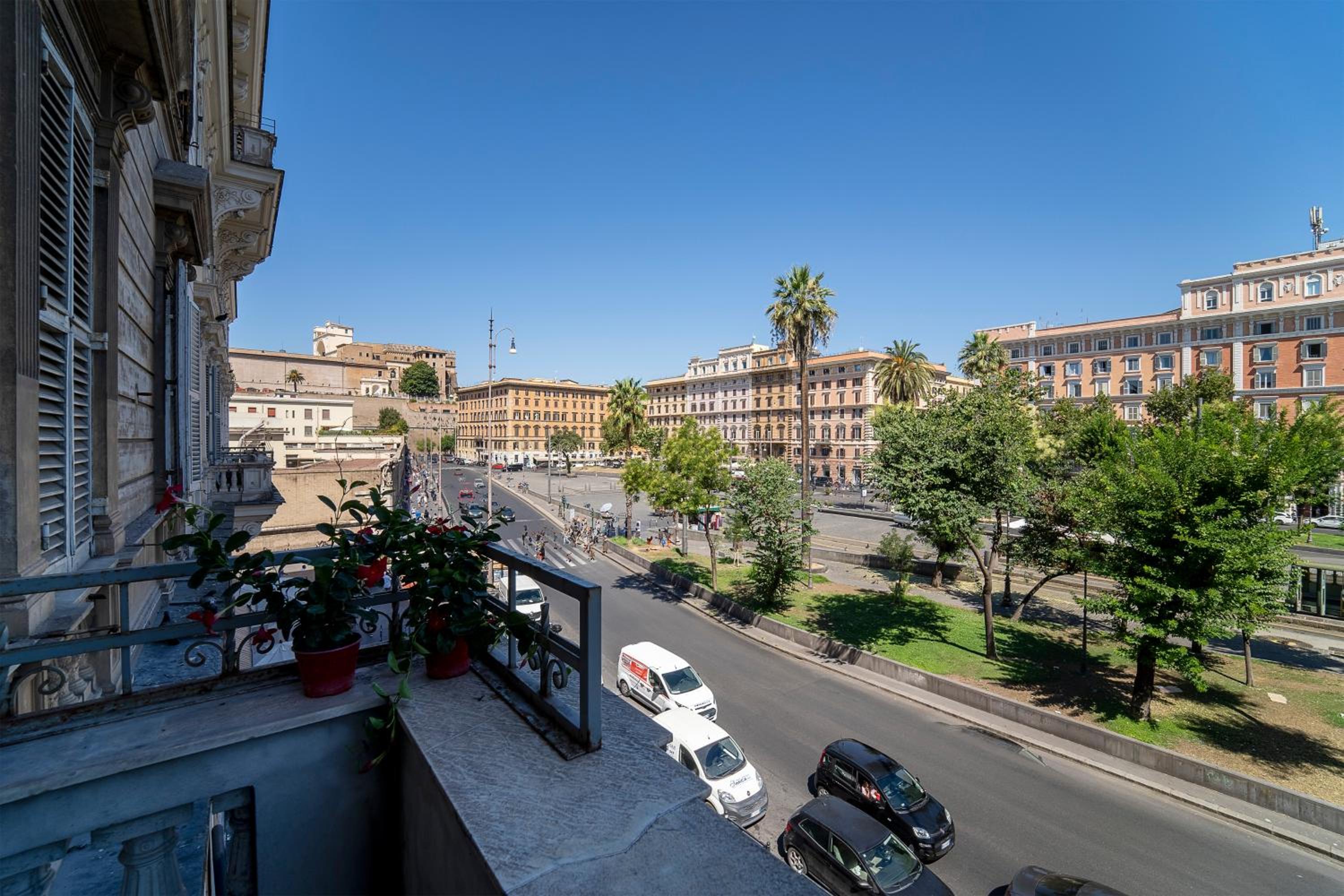 Double Room with Balcony photo 3
