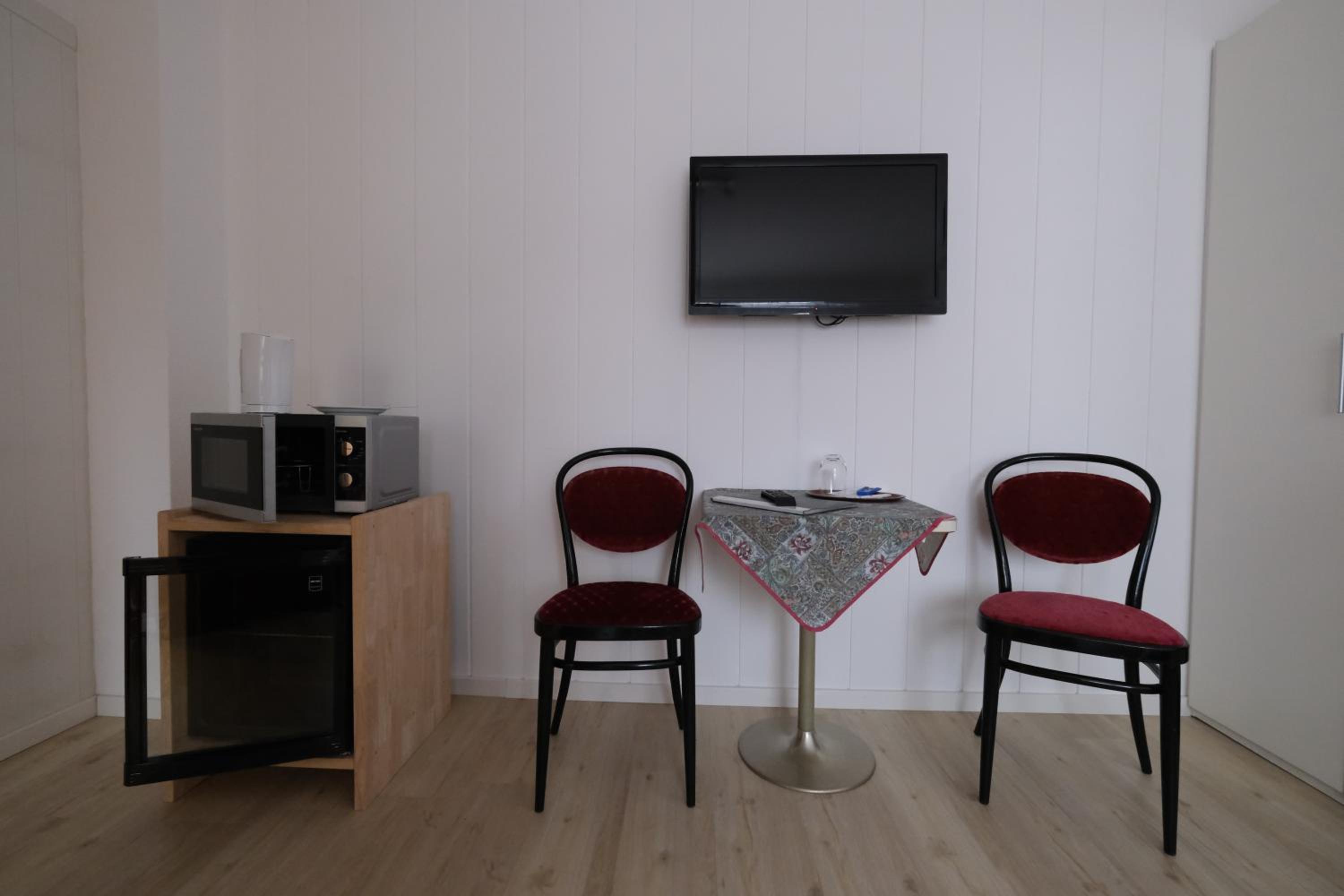 Single Room photo 2