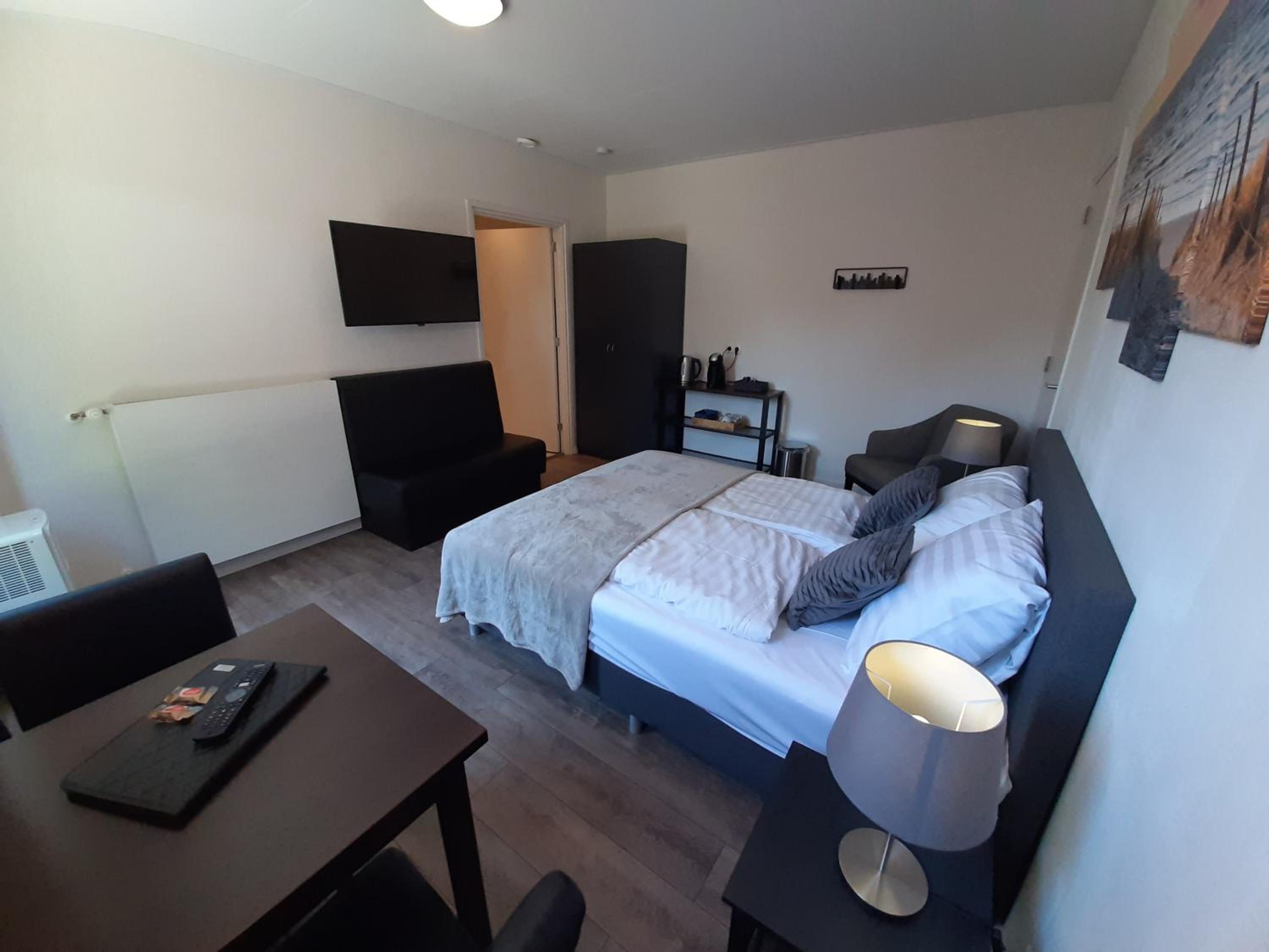 Deluxe Double Room - Photo 7