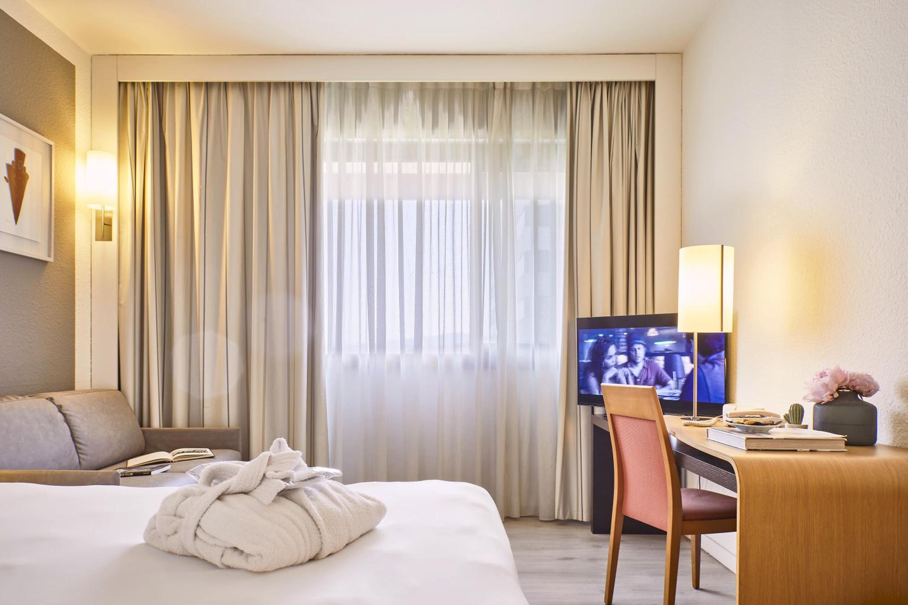Deluxe Double Room - Photo 1