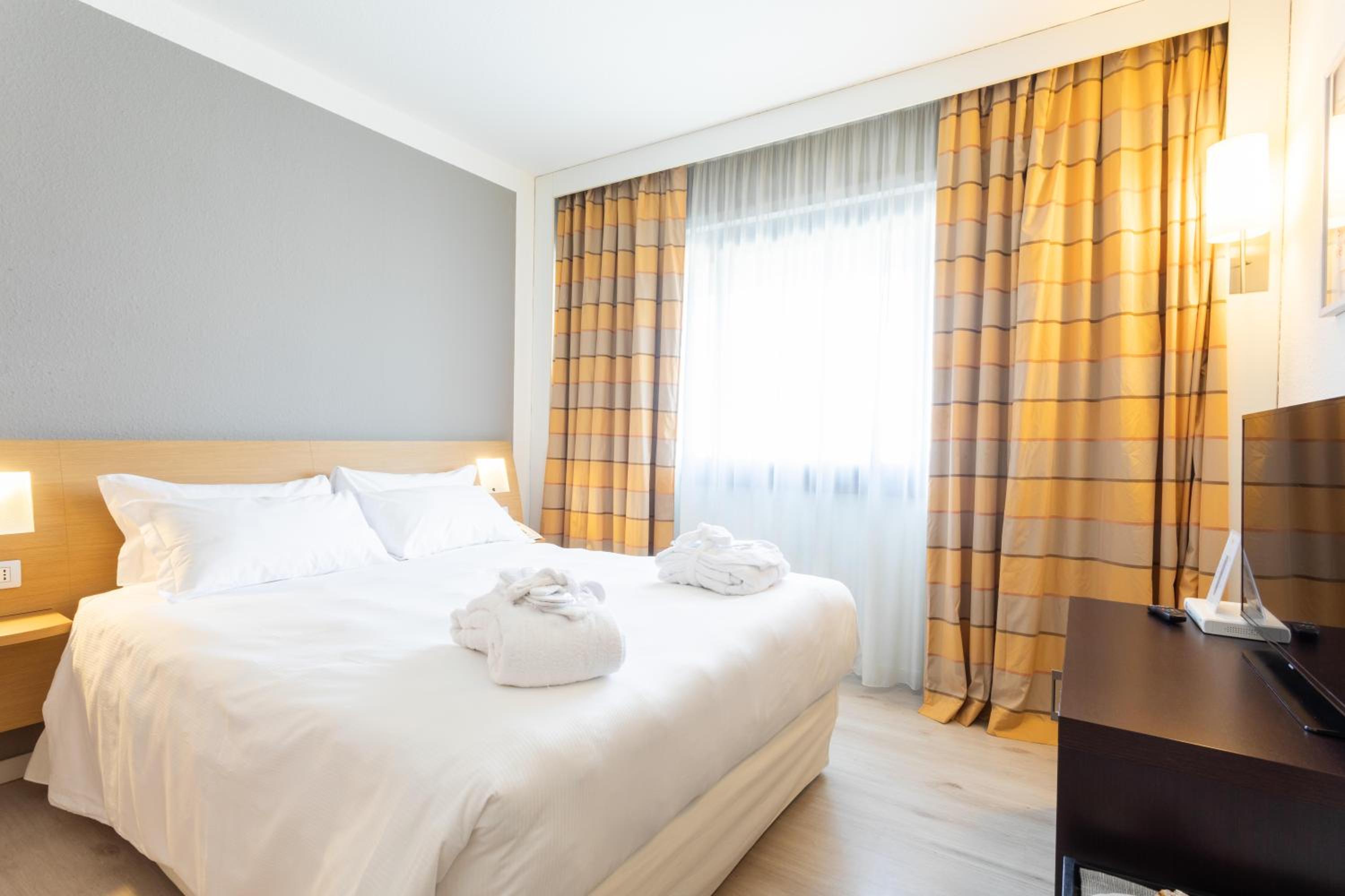 Deluxe Double Room - Photo 6