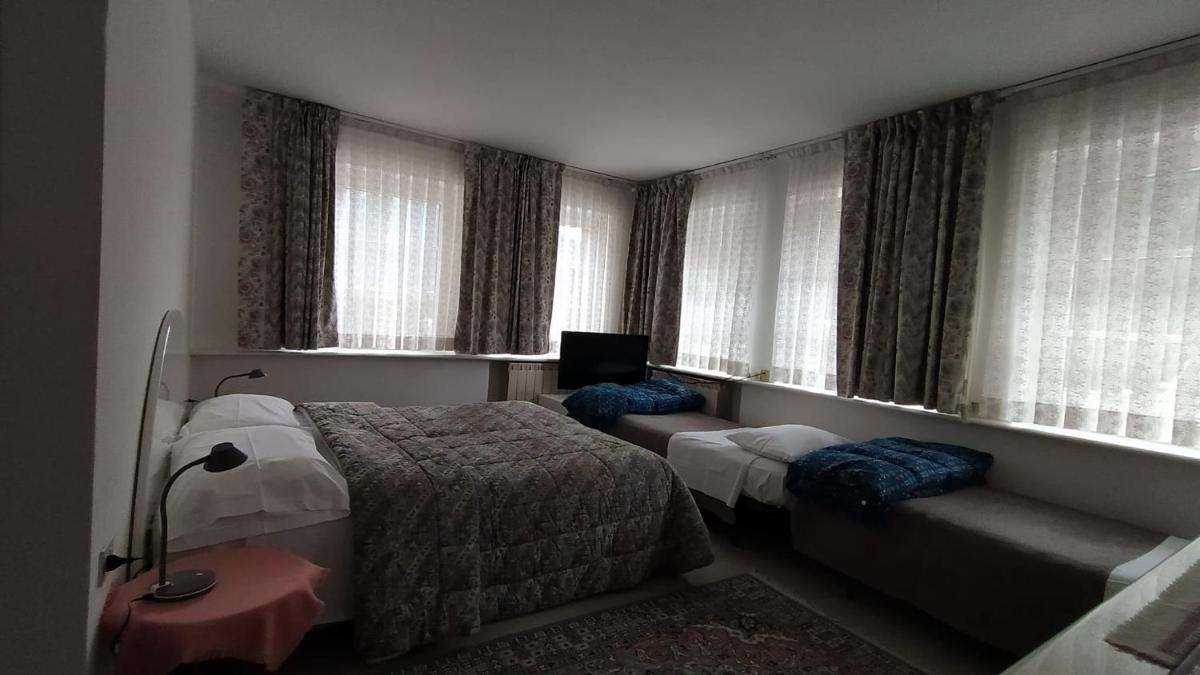 Basic Triple Room photo 1