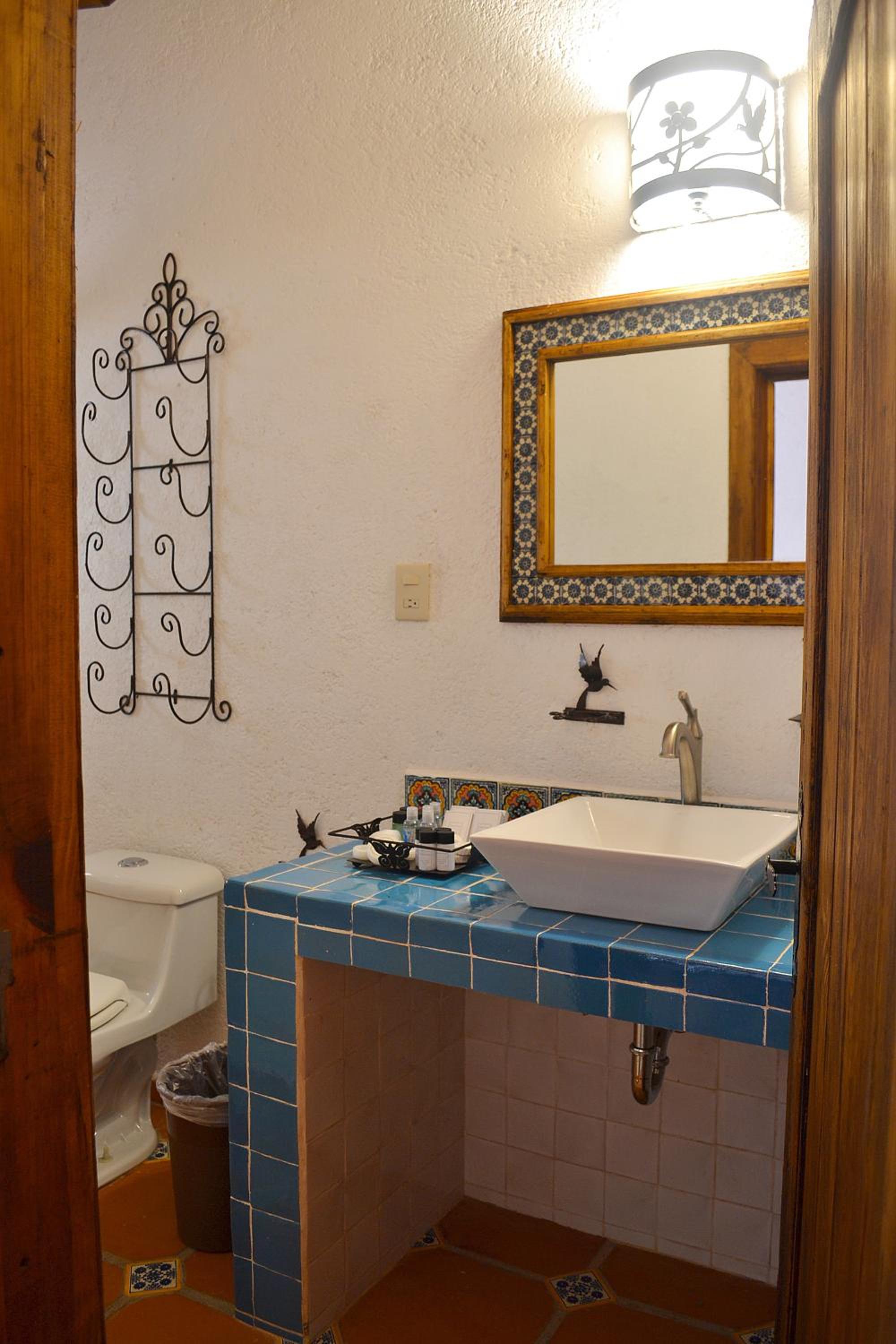 Twin Room - Photo 3