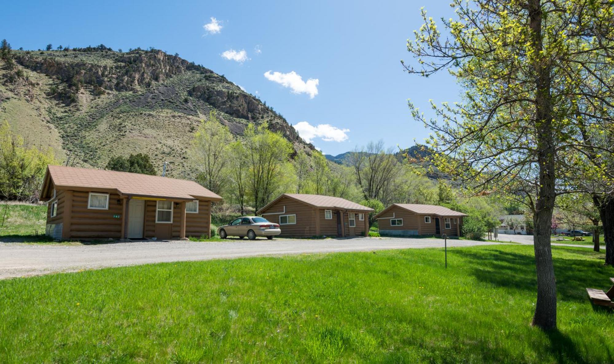Family Room with Mountain View photo 2
