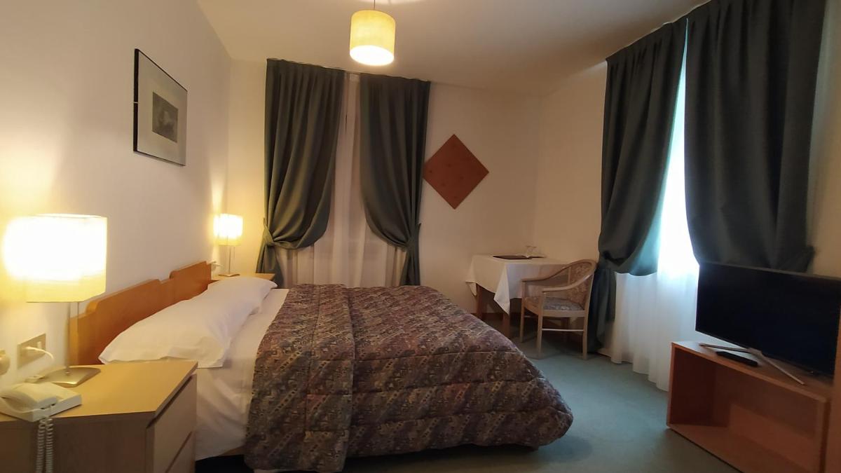 Economy Double or Twin Room photo 2