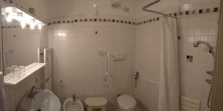 Economy Double or Twin Room photo 1