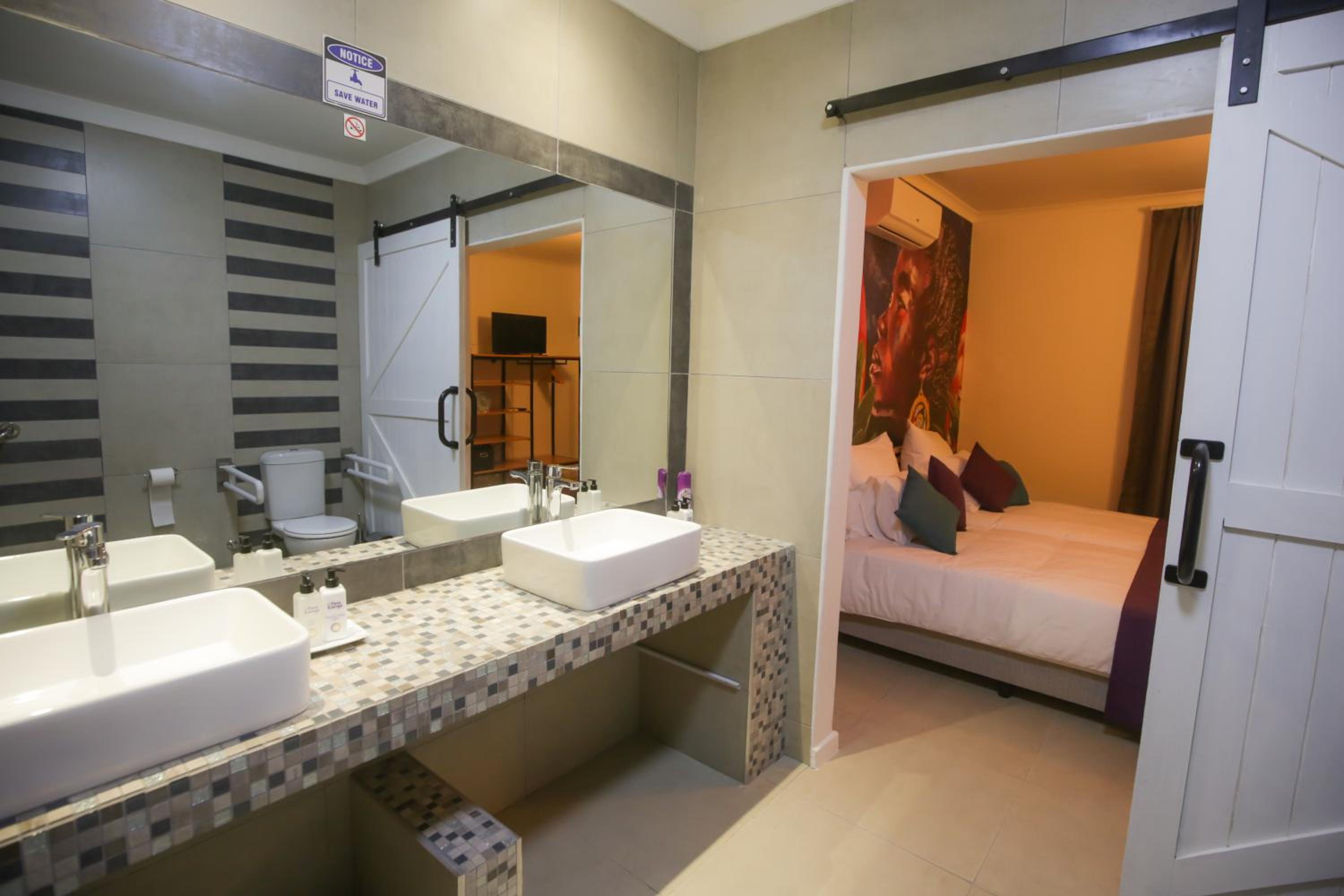 Double or Twin Room - Disability Access photo 2