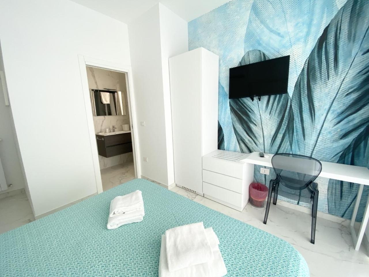 Double Room with Balcony and Sea View photo 2