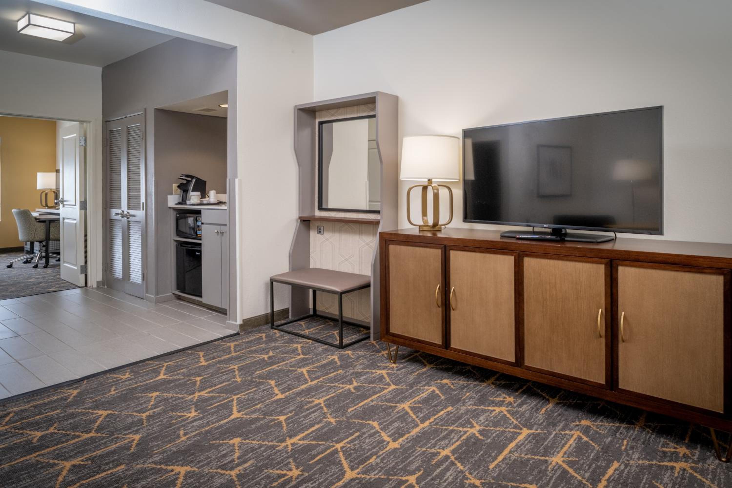 One-Bedroom Suite with Two Queen and One Sofa Bed